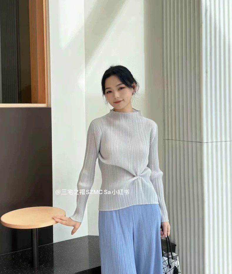 Issey Miyake Issey Miyake size:3 A grey high-neck long-sleeved top Size M / US 6-8 / IT 42-44 - 1 Thumbnail