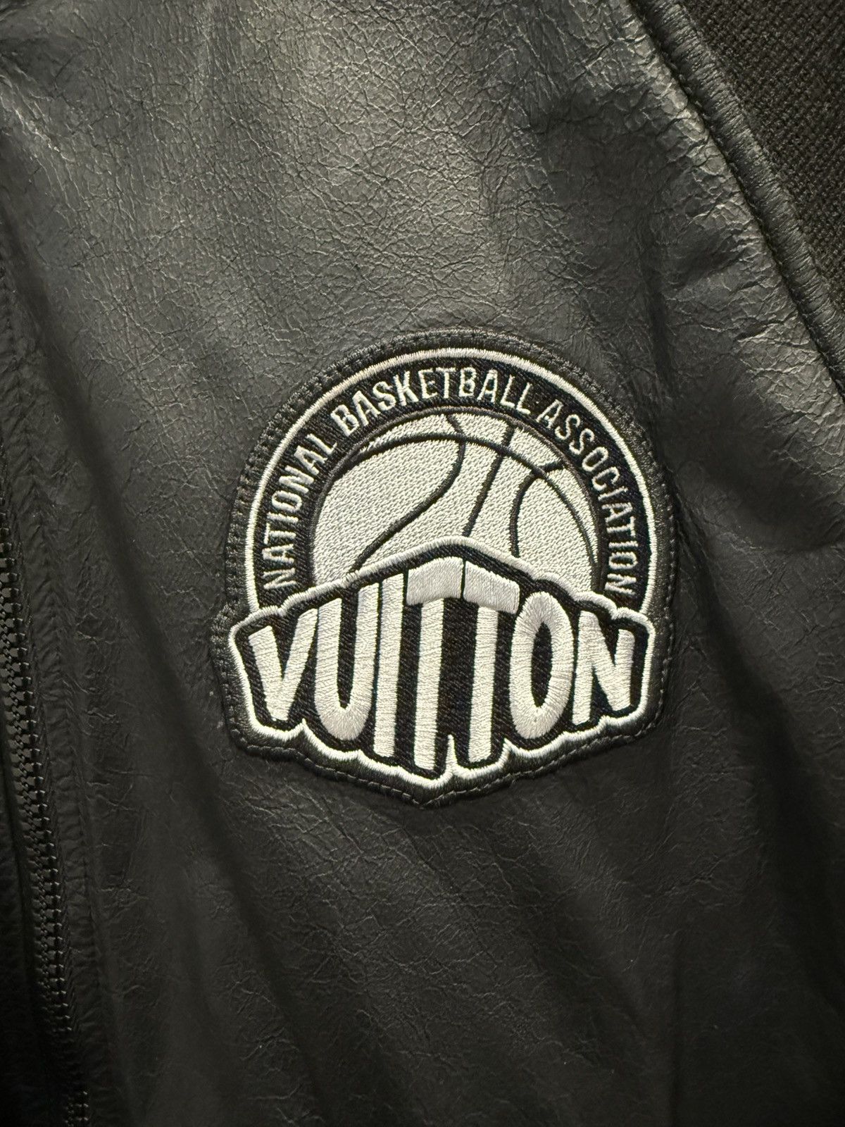 Louis Vuitton Louis Vuitton NBA Leather Hybrid Jacket Size US L / EU 52-54 / 3 - 3 Thumbnail