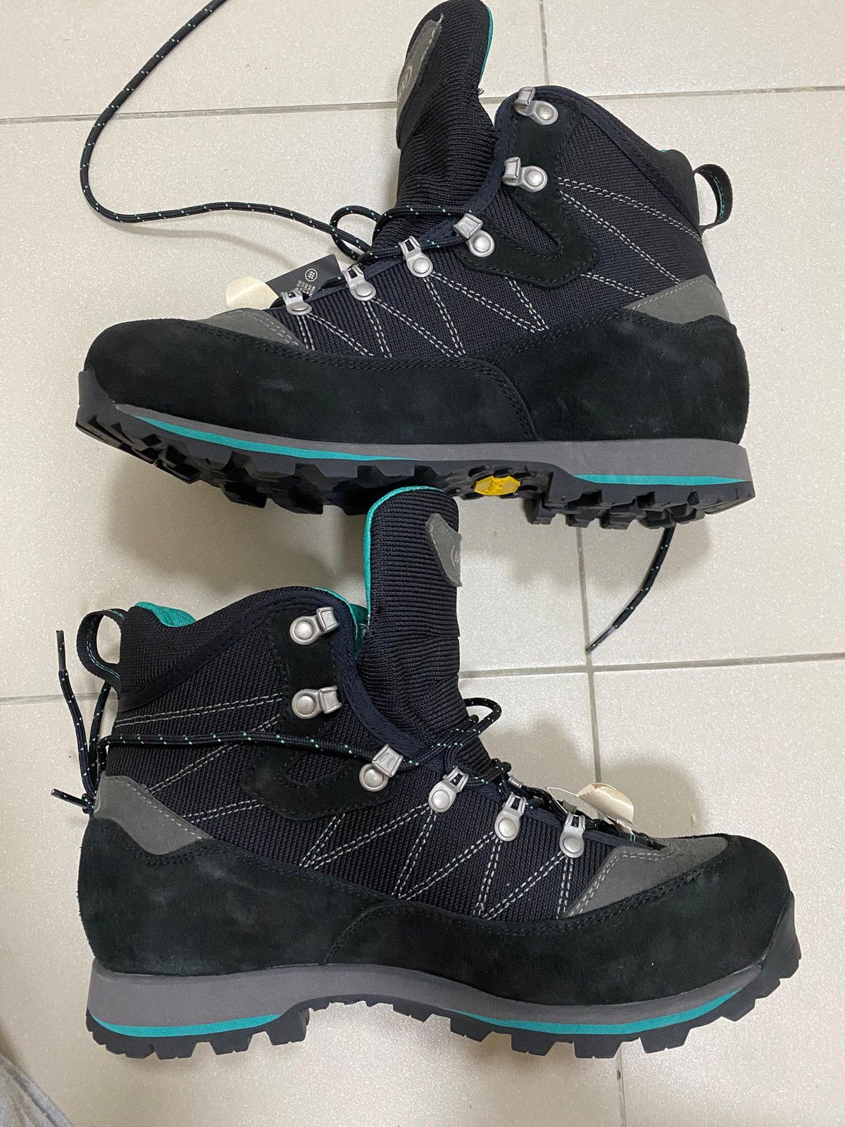 Other AKU Alba Trek Narrow GTX Hiking Boots – Black / Mint Size US 8.5 / EU 41-42 - 3 Thumbnail