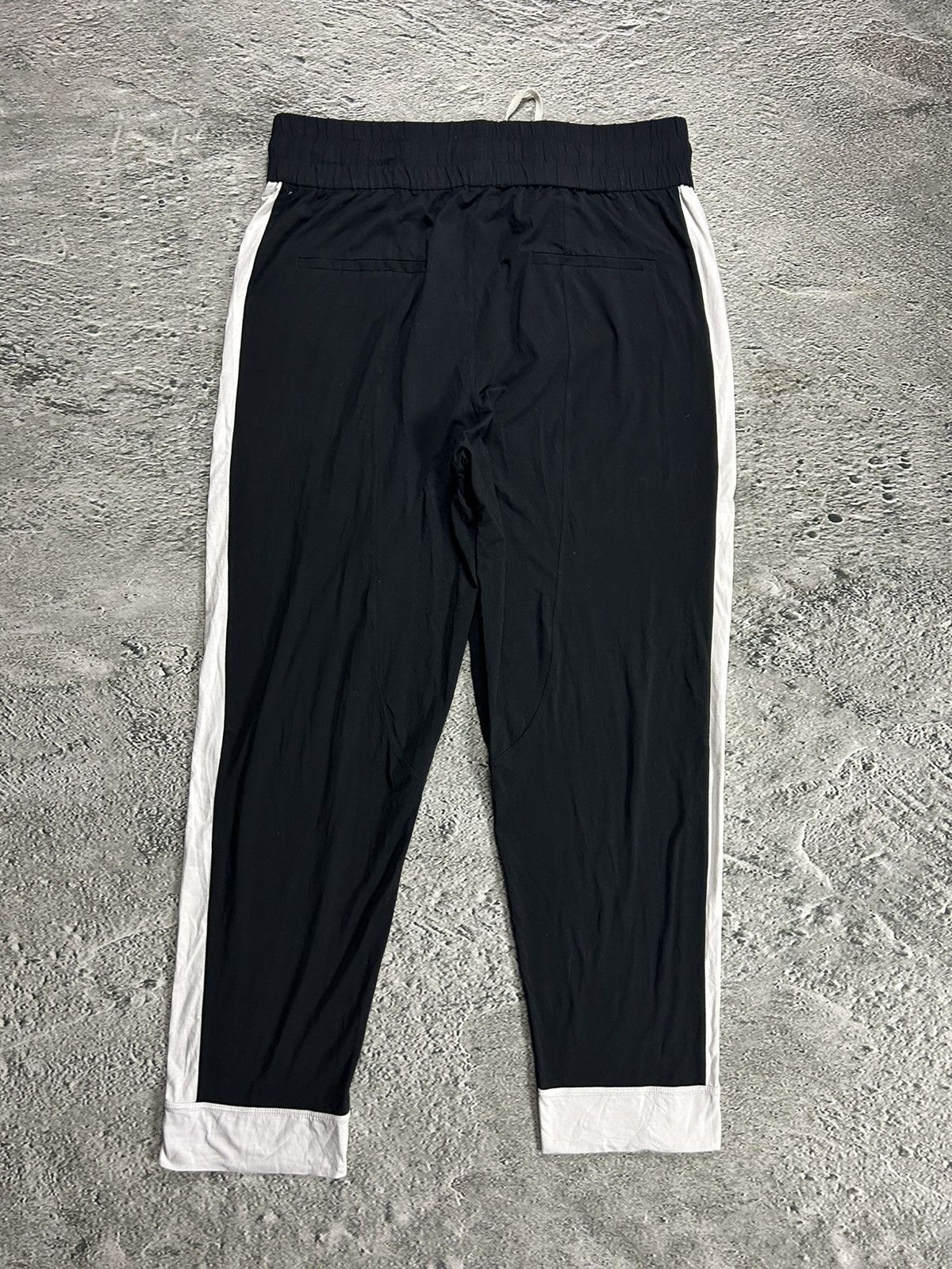 Helmut Lang Helmut Lang sweat pants black and white Size US 32 / EU 48 - 5 Thumbnail