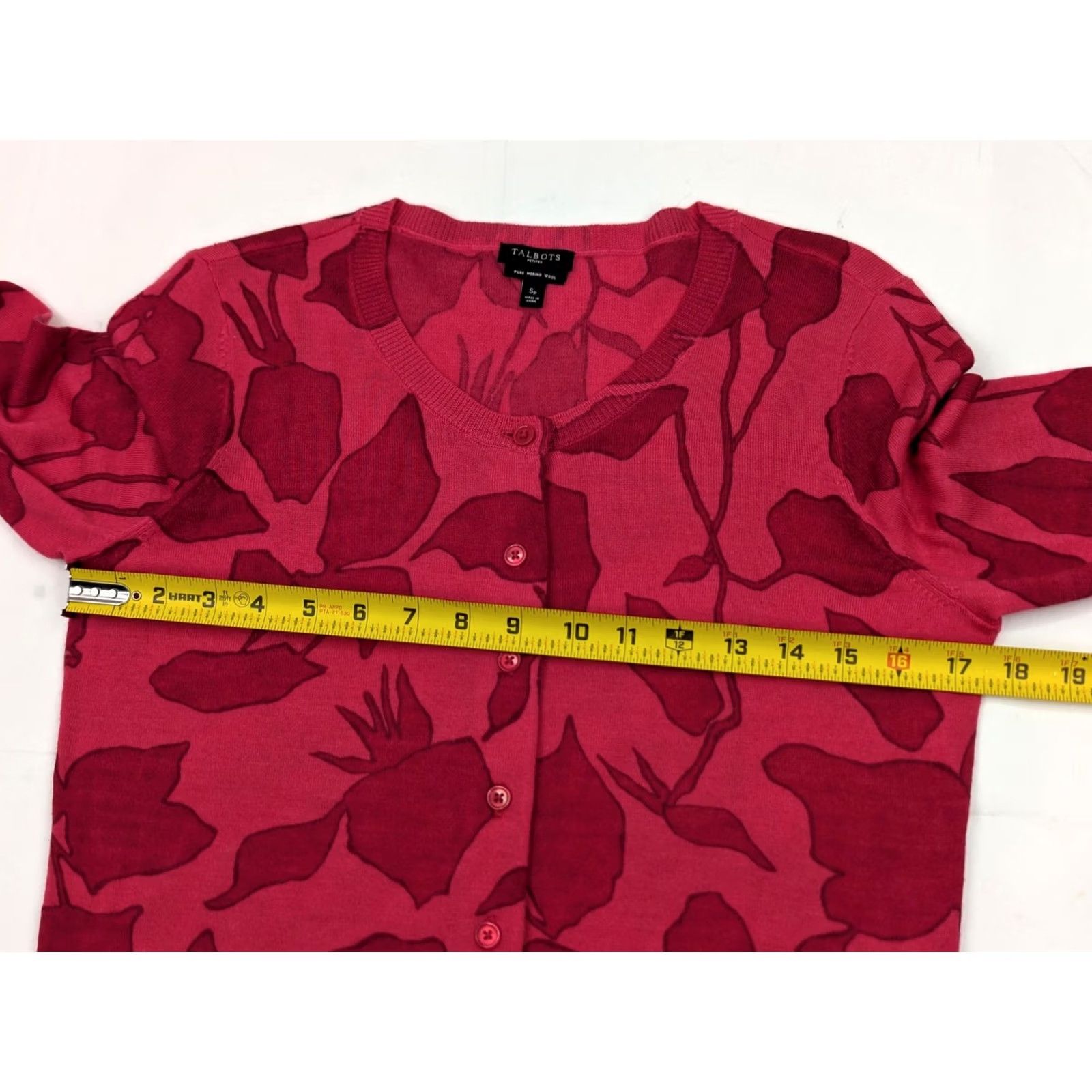 Talbots Talbots Cardigan Women S Petite Merino Wool Red Pink Rose Floral Abstract Knit Crew Neck Buttons Size S / US 4 / IT 40 - 6 Thumbnail