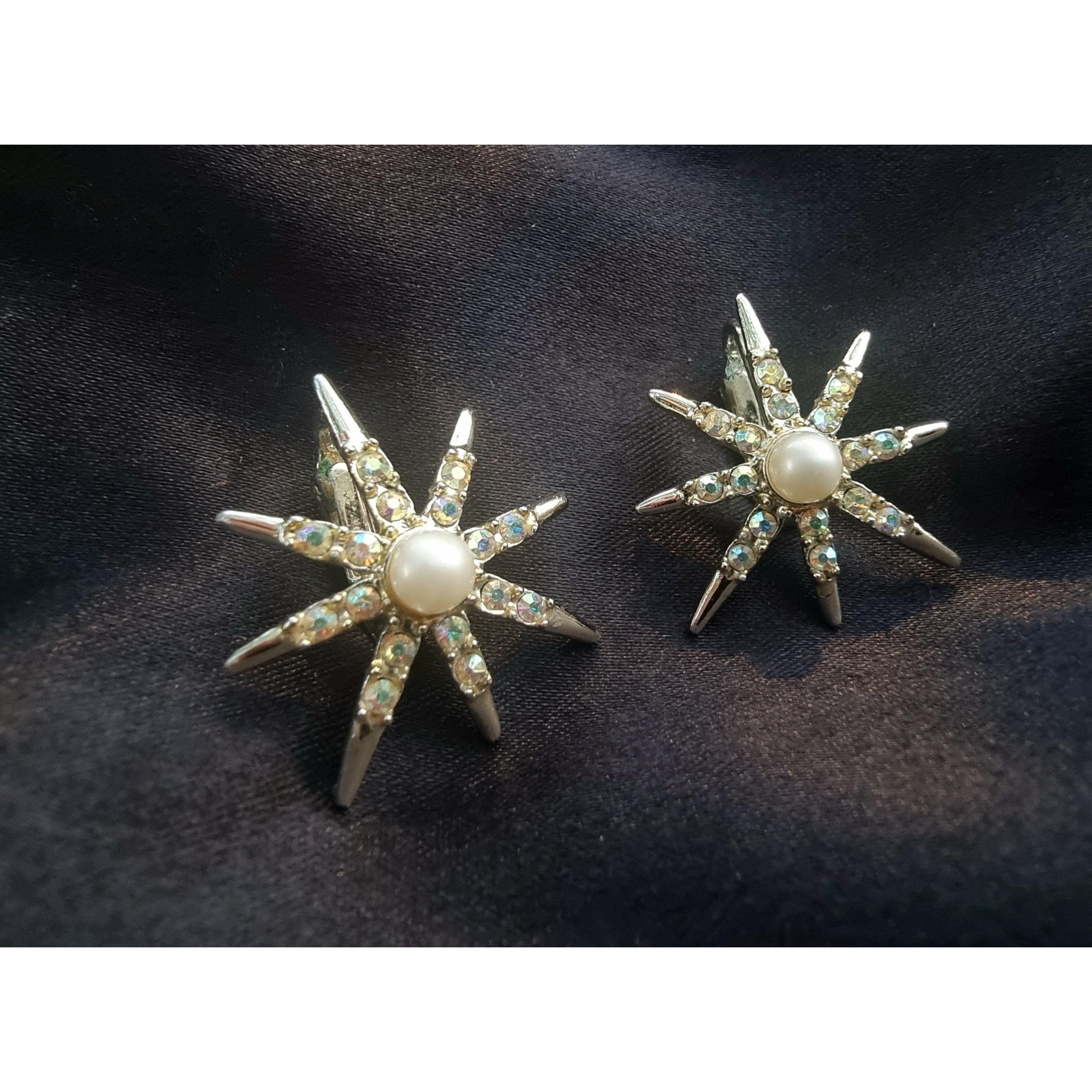 Vintage Vintage EMMONS Signed Sparkly Rhineatone Pearls Star Burst P Size ONE SIZE - 6 Thumbnail