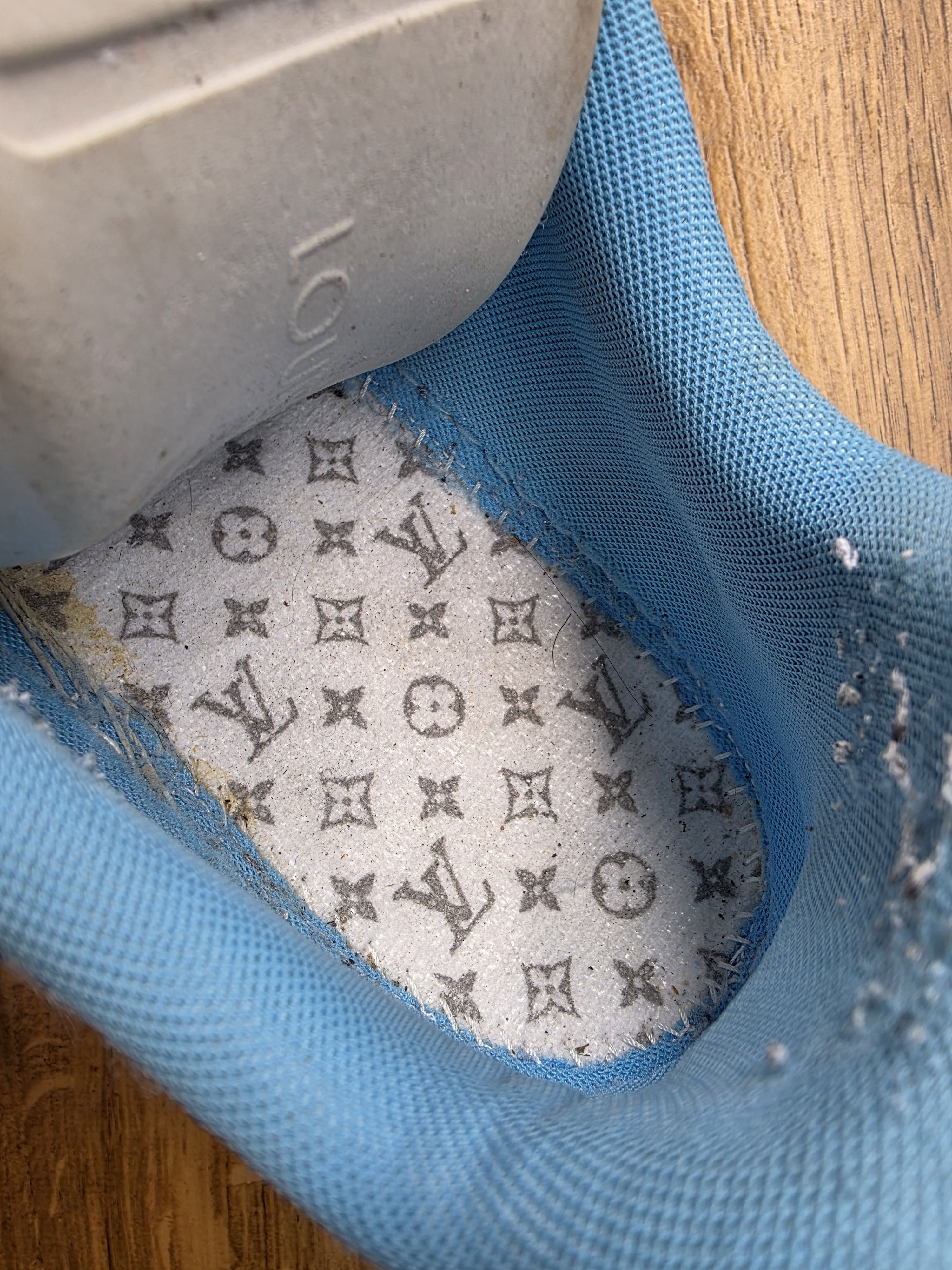 Louis Vuitton Louis Vuitton Beverly Hills Size US 10 / EU 43 - 15 Thumbnail