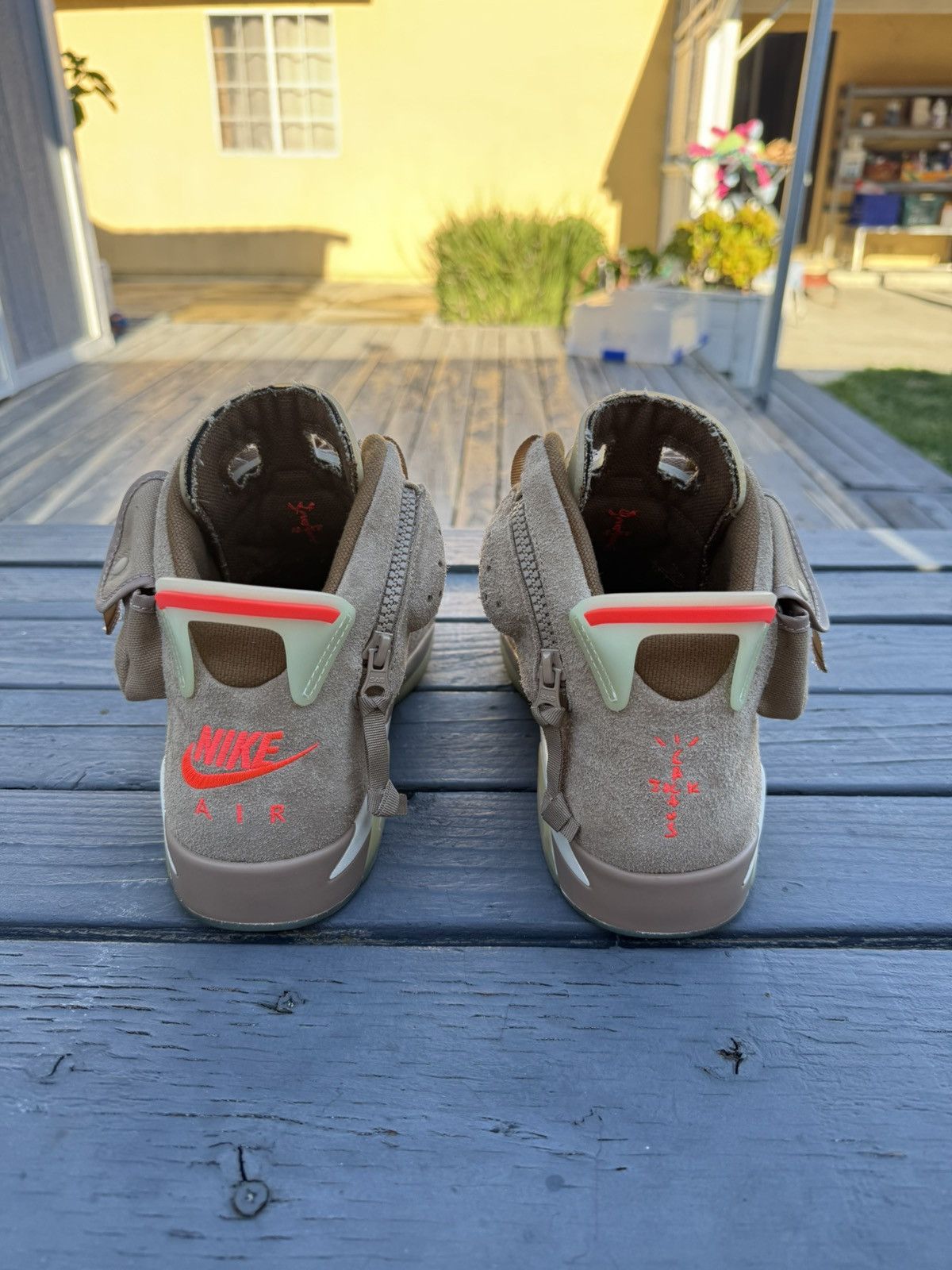 Jordan Brand × Travis Scott Jordan 6 Travis Scott British Khaki Size US 11.5 / EU 44-45 - 5 Thumbnail