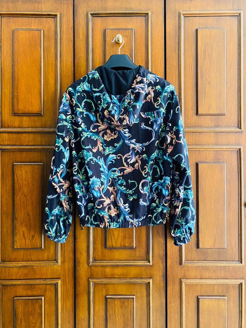 Versace Versace Hooded jacket coat Size US S / EU 44-46 / 1 - 2 Thumbnail