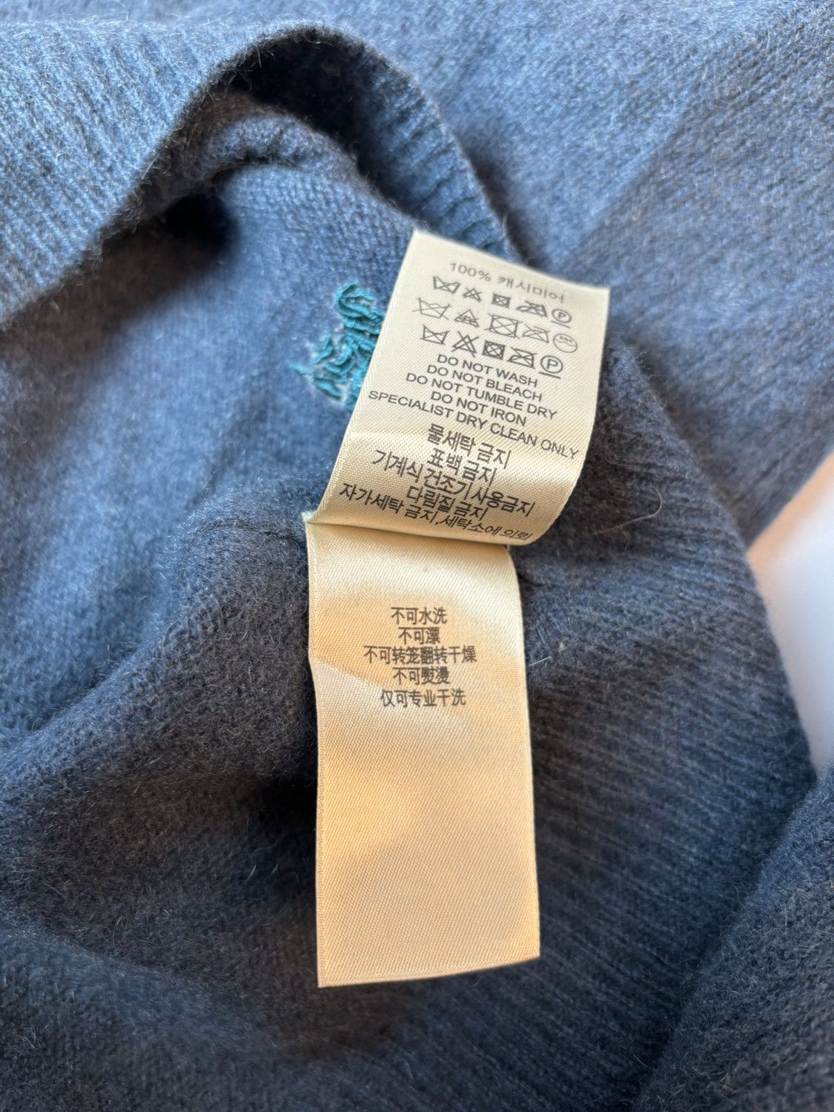 Burberry Burberry 100% cashmere L fits M sweater / pullover Size US L / EU 52-54 / 3 - 6 Thumbnail
