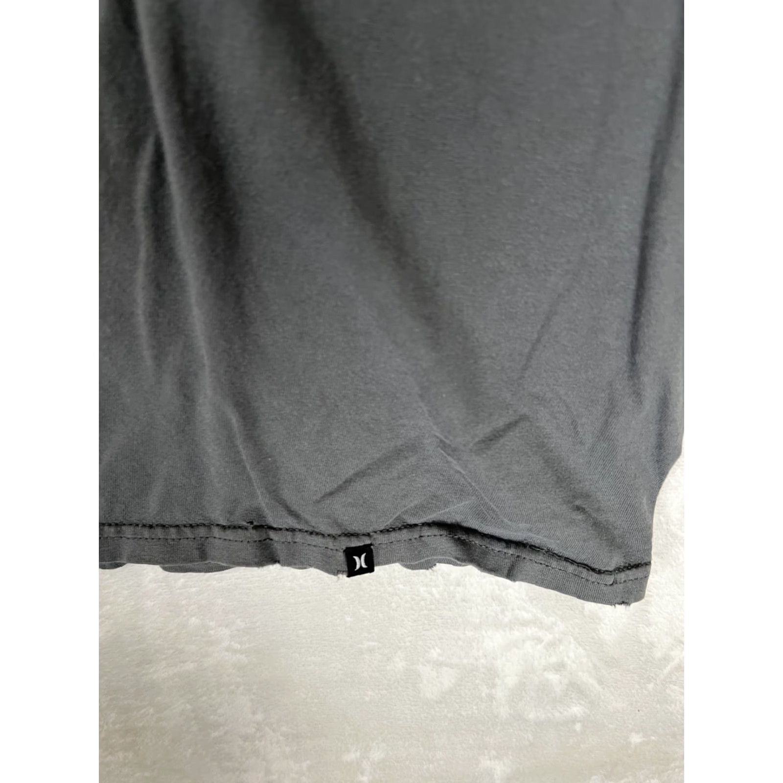 Hurley VINTAGE Hurley T-Shirt 2XL Gray Short Sleeve Crew Neck Men Regular Logo 90s Grunge Surf Y2K Gothic Summer Spring Fall (Size 2XL) Size US XXL / EU 58 / 5 - 5 Thumbnail
