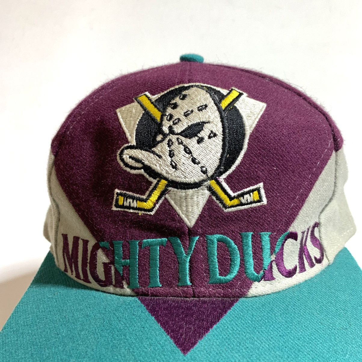 NHL Vintage Mighty Ducks Authentic NHL Spell Out SnapBack. Size ONE SIZE - 6 Thumbnail