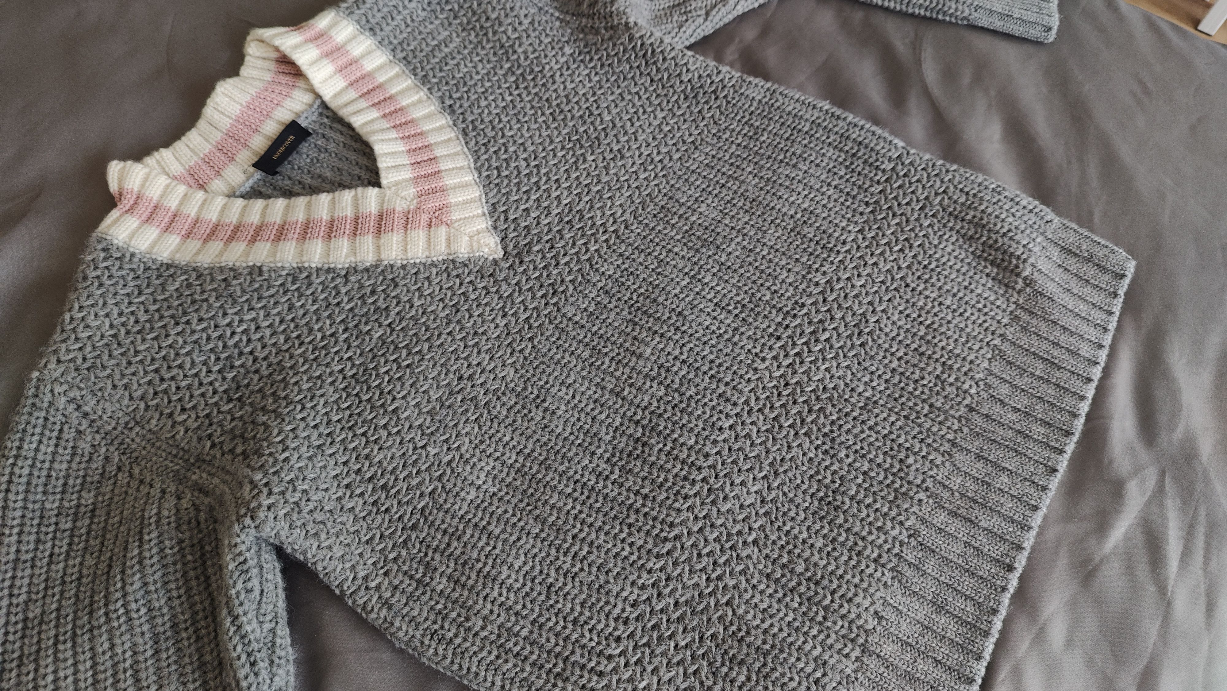 Undercover Undercover AW2017 V-Neck Heavy Knitted Wool Sweater Size US M / EU 48-50 / 2 - 5 Thumbnail