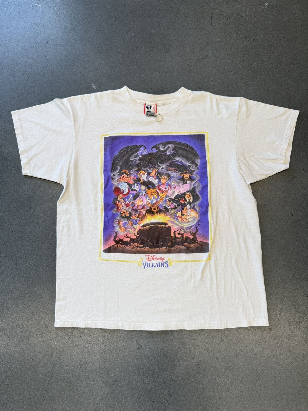 Disney × Vintage ‘90s Vintage Disney Villains Portrait Tee Size US XL / EU 56 / 4 - 1 Thumbnail