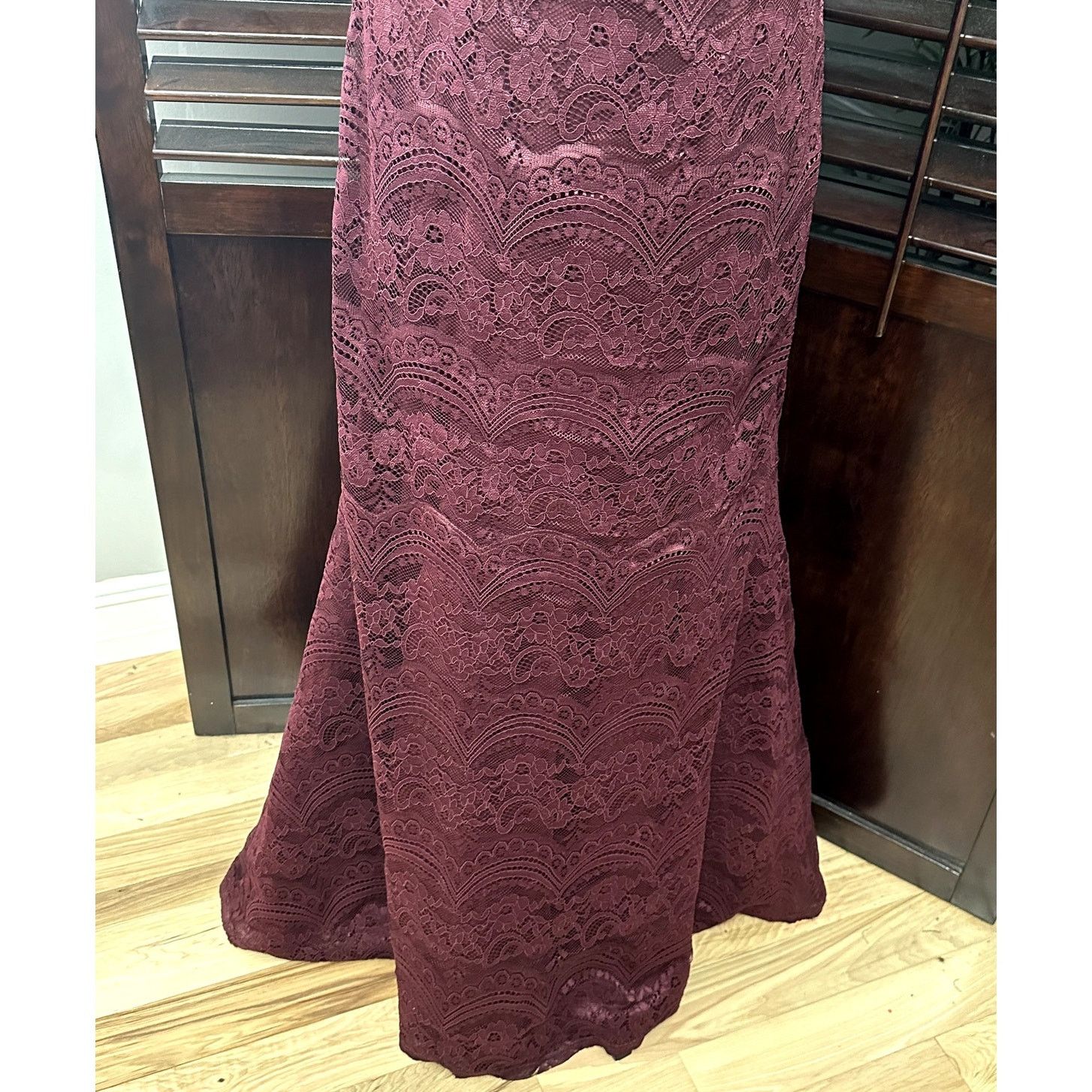 Other La Femme Women's Burgundy Short Sleeve Lace Maxi Dress 12 Size XL / US 12-14 / IT 48-50 - 4 Thumbnail