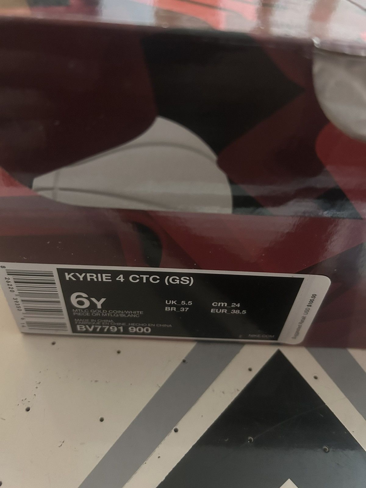 Nike Kyrie 4 cinnamon Toast Crunch Grade School Size US 6 / EU 39 - 7 Thumbnail