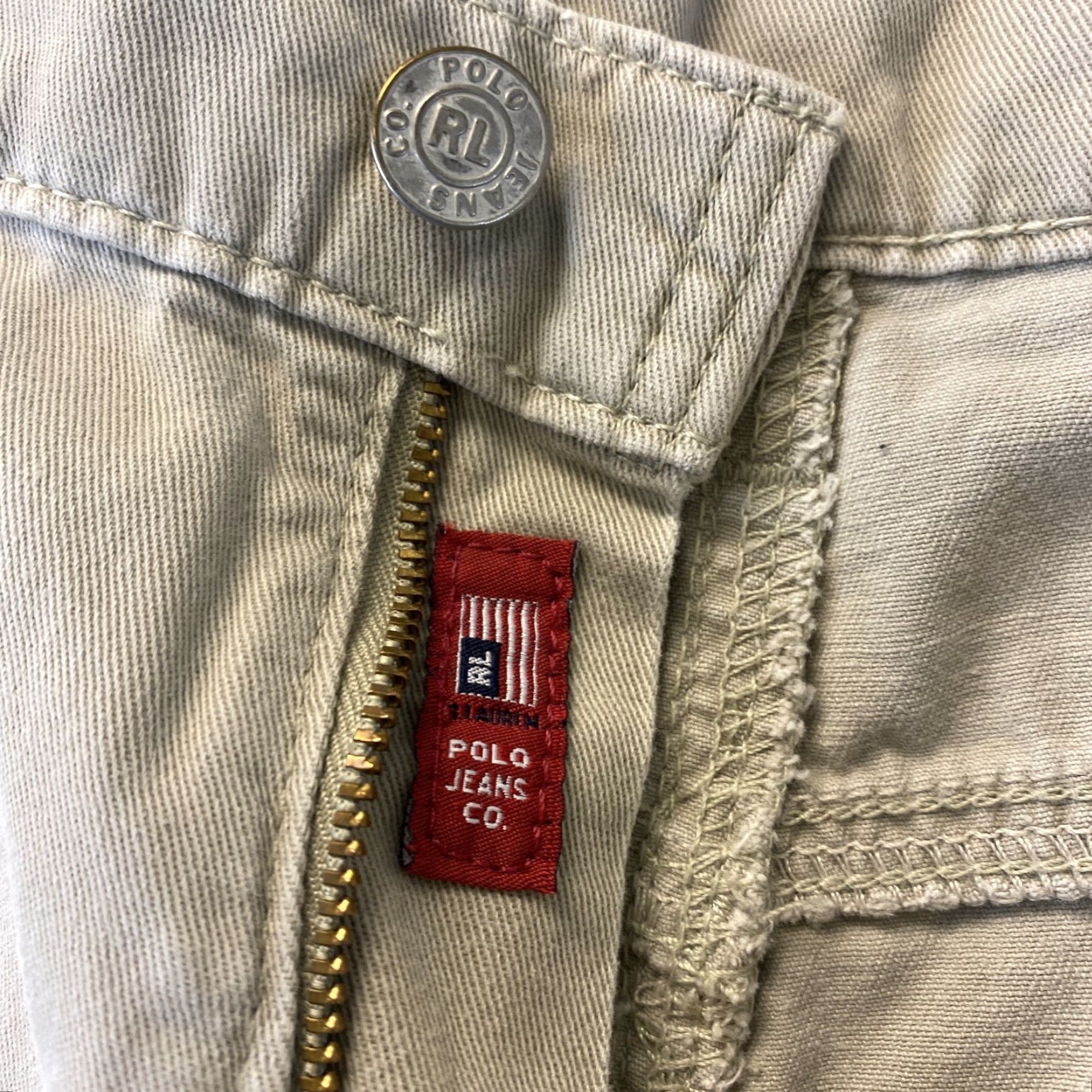 Ralph Lauren Ralph Lauren Women's Shorts Size 10 Beige Cotton Blend Denim Flat Front Popular Style Size 32" / US 10 / IT 46 - 7 Thumbnail