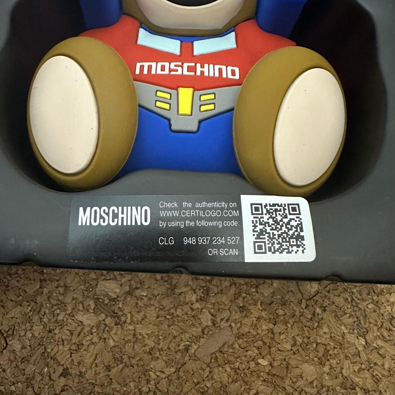 Moschino Moschino Transformer Bear iPhone 7 Case – Rare Authentic Size ONE SIZE - 3 Thumbnail