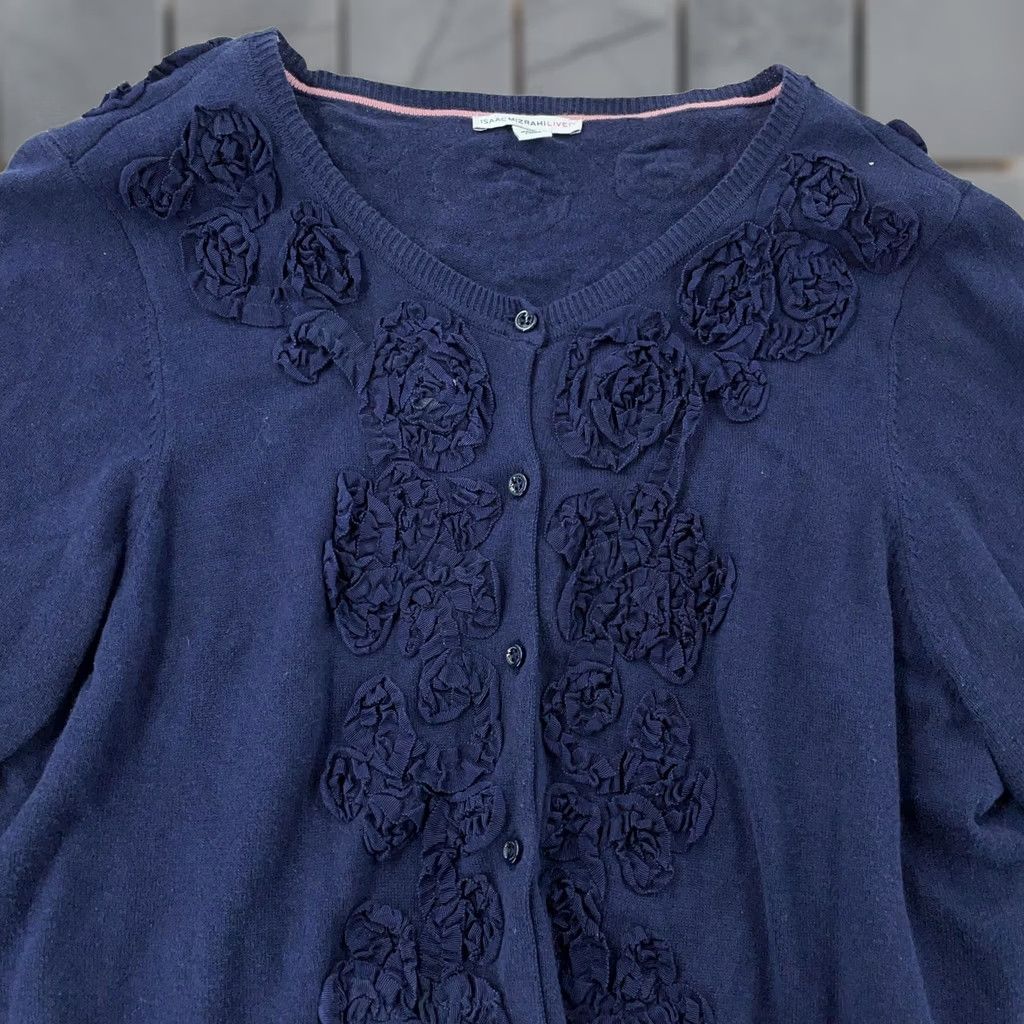 Vintage Isaac Mizrahi Live Cardigan Sweater Womens 1X Navy Rosette Applique Button Front Button Front Crew Neck 3/4 Sleeve Floral Knit Size XL / US 12-14 / IT 48-50 - 1 Thumbnail