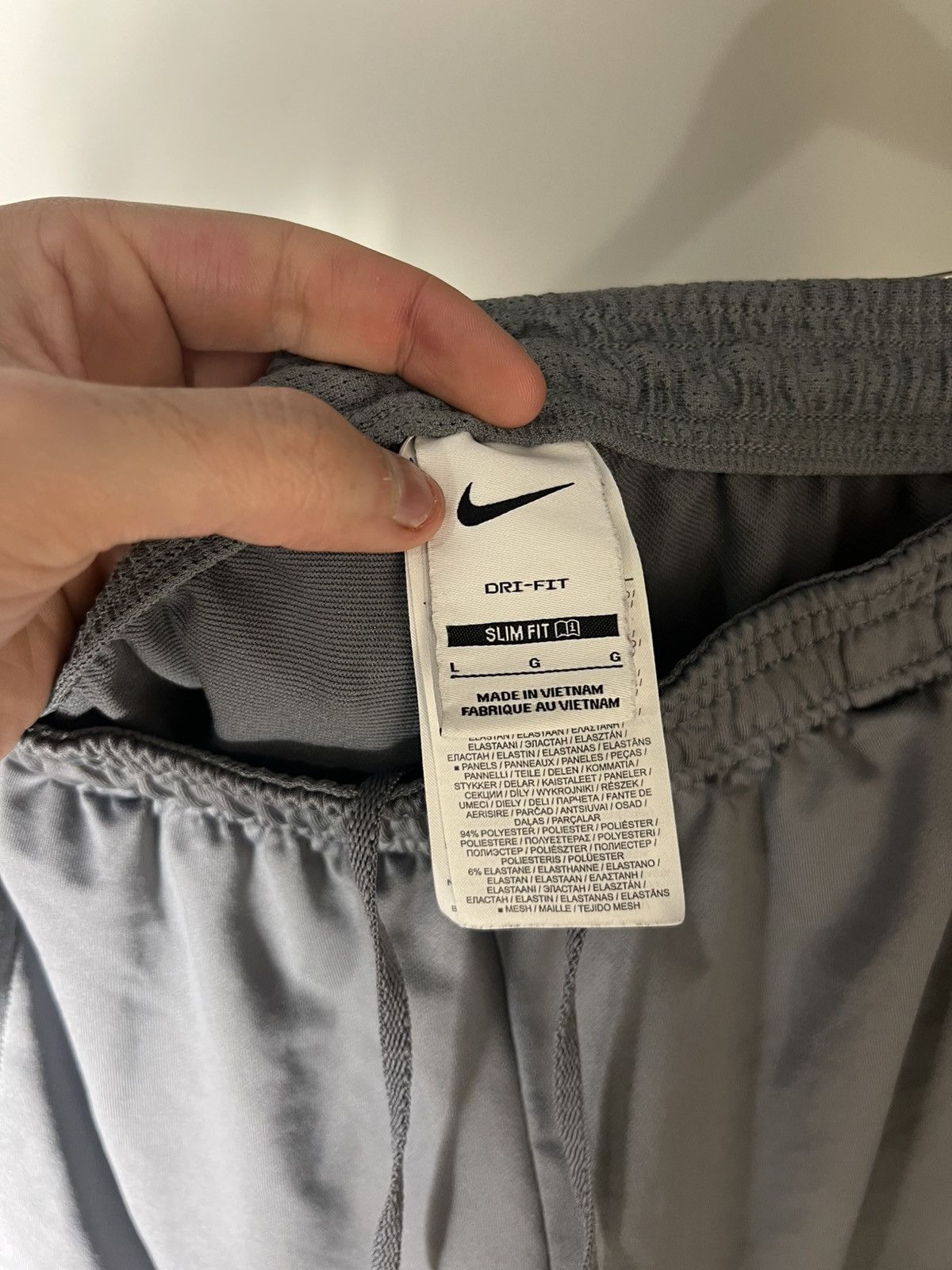 Nike VINTAGE NIKE FC LIVERPOOL ENGLAND SOCCER JERSEY PANTS Y2K Size US L / EU 52-54 / 3 - 7 Thumbnail