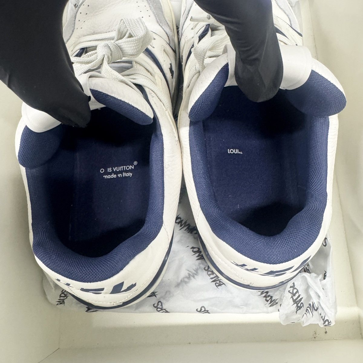 Louis Vuitton Louis Vuitton 1ABFAF #54 Trainers Marine White RRP £995 Size US 9 / EU 42 - 10 Thumbnail