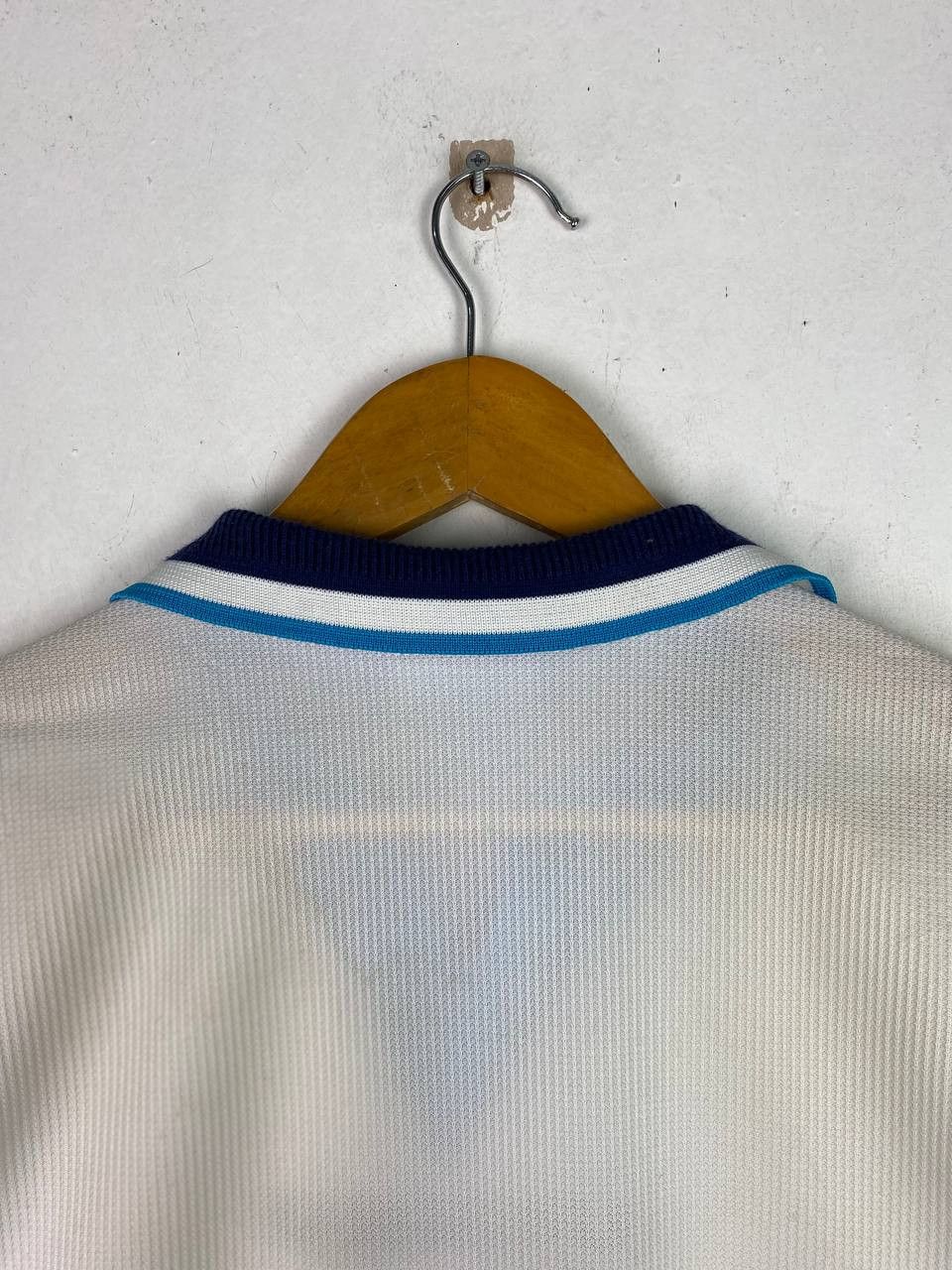 Vintage vintage umbro 96 england jersey nice design Size US M / EU 48-50 / 2 - 4 Thumbnail