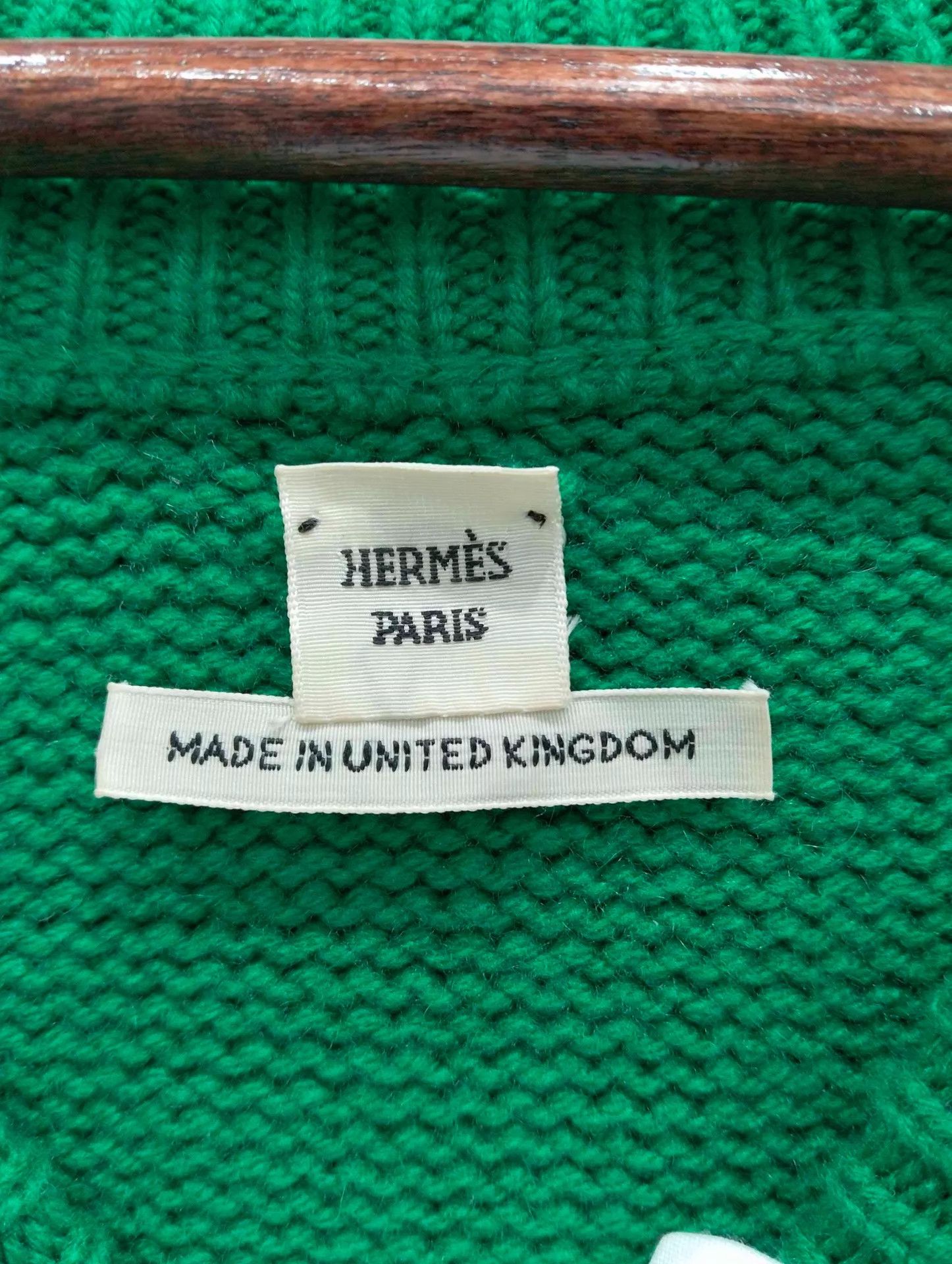 Hermes Hermes Green V-neck cashmere pullover 36 Size XS / US 0-2 / IT 36-38 - 3 Thumbnail