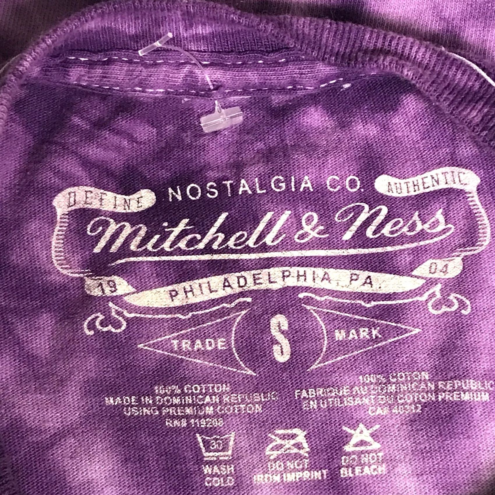 Mitchell & Ness VINTAGE Mitchell & Ness Men Purple NBA Toronto Raptors Distressed Tie-Dye T-Shirt S Size US S / EU 44-46 / 1 - 2 Thumbnail
