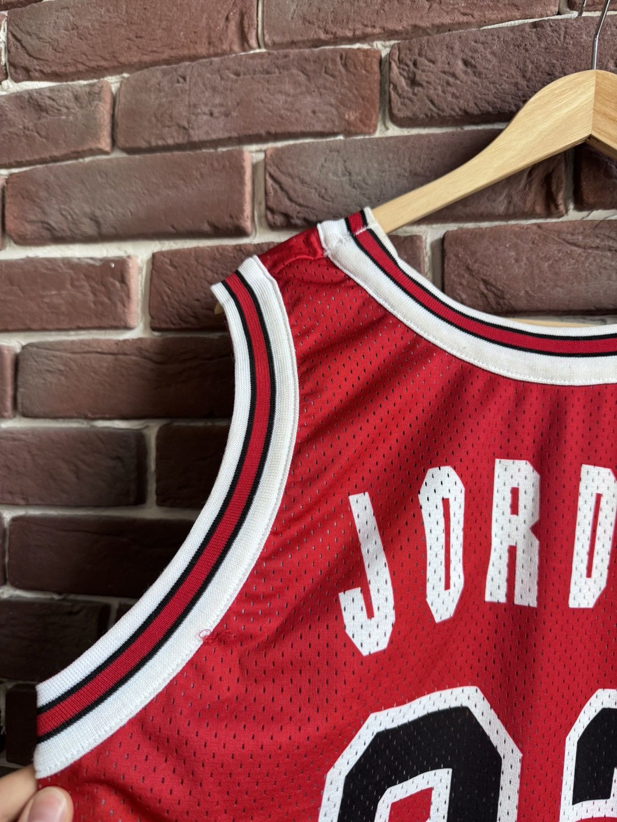 NBA Vintage Champion Chicago Bulls Basketball NBA Jersey Jordan Size US L / EU 52-54 / 3 - 12 Thumbnail