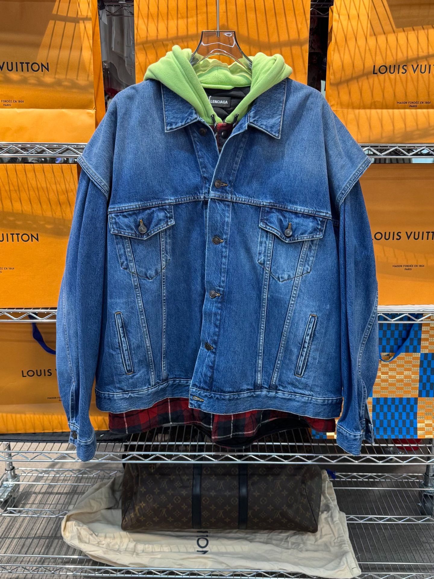 Balenciaga Balenciaga Denim Light Jacket 46 Men Size US L / EU 52-54 / 3 - 1 Thumbnail