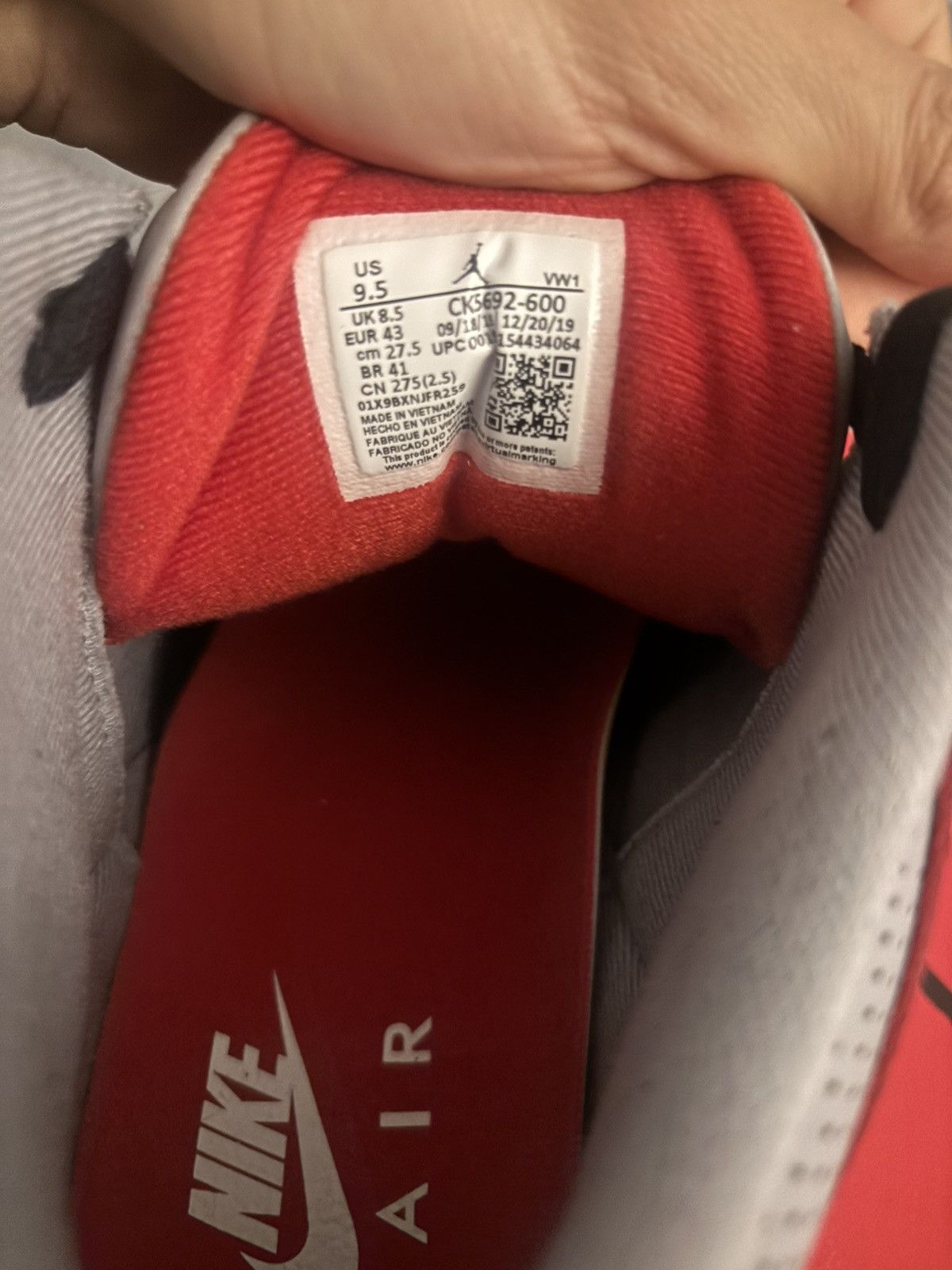 Jordan Brand Jordan 3 Retro SE “Unite” Size US 9.5 / EU 42-43 - 7 Thumbnail