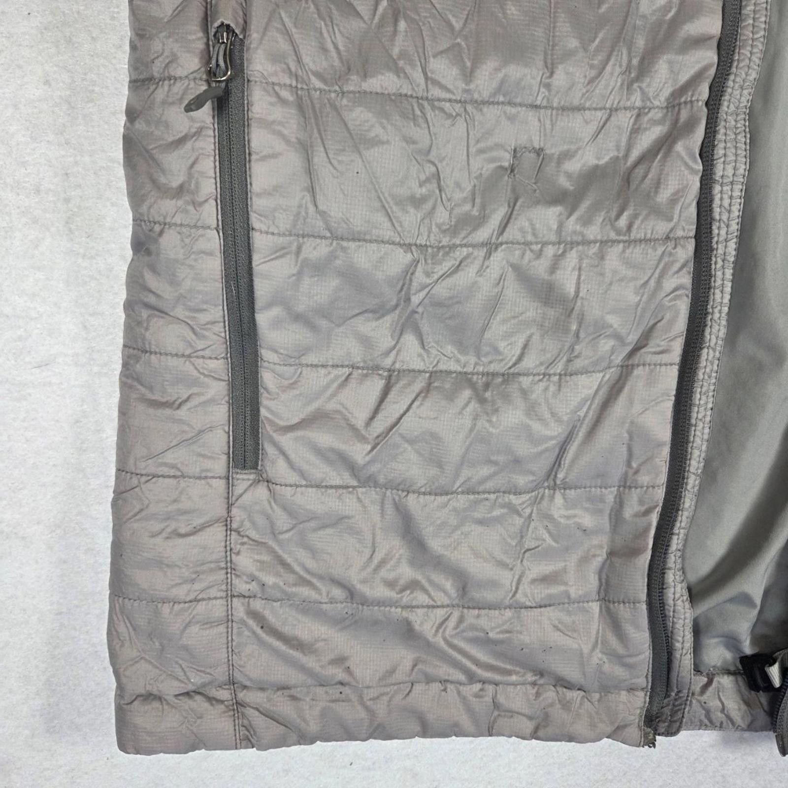 Marmot Marmot Puffer Jacket Mens Large Grey Quilted Damaged/Flawed Size US L / EU 52-54 / 3 - 10 Thumbnail