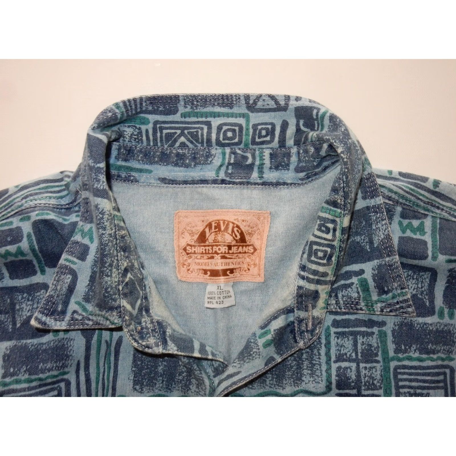 Levi's VTG Levis Button-Up Shirt XL Men Blue Cotton Denim 31in Length Long Sleeve Faint Stains Size US XL / EU 56 / 4 - 5 Thumbnail