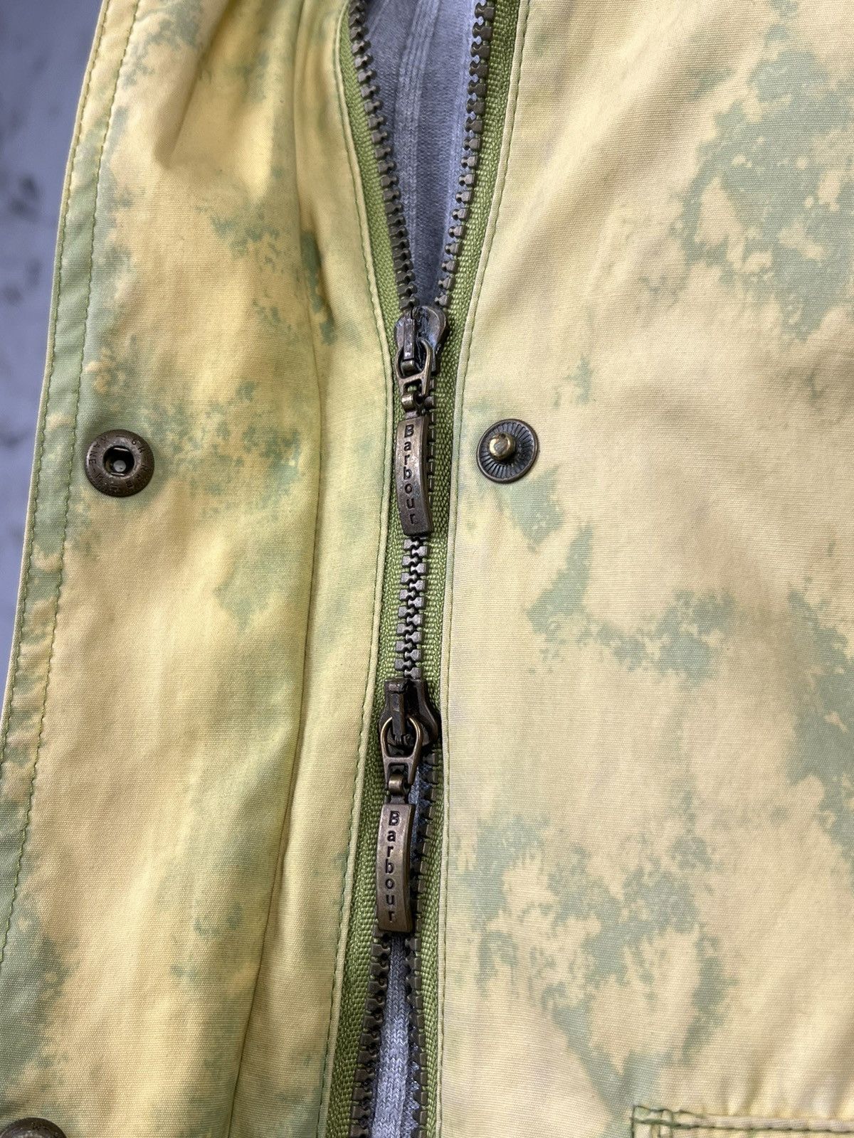 Barbour Vintage Barbour Waxed Custom Jacket Yellow Camo Size 6 S - M Size M / US 6-8 / IT 42-44 - 6 Thumbnail