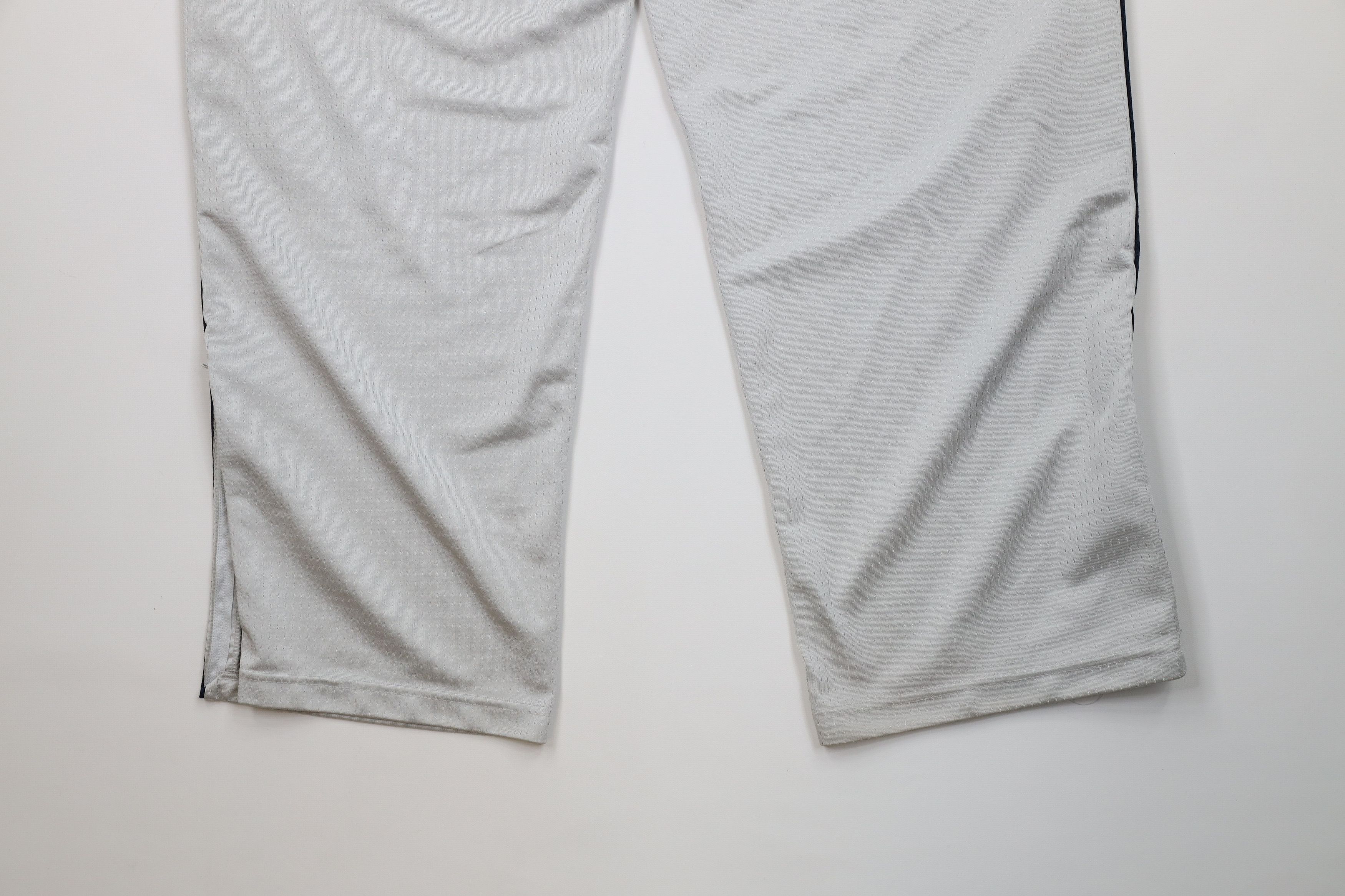 Reebok Vintage 90s Reebok Mesh Wide Leg Sweatpants Pants Silver Size US 40 / EU 56 - 13 Thumbnail