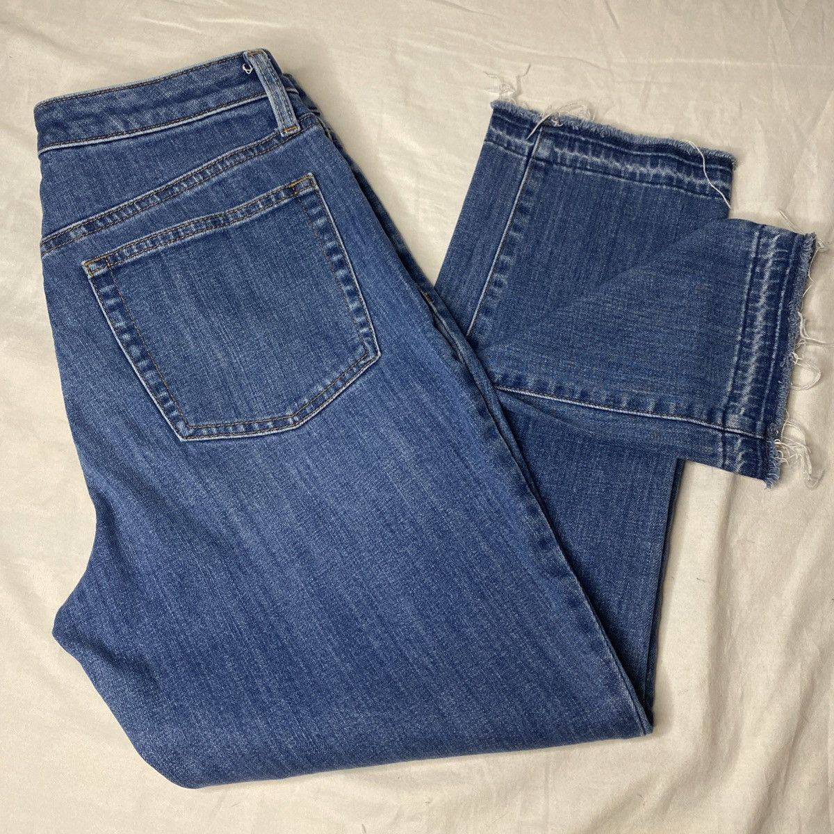 Talbots Talbots Flawless High-Waist Women's Jeans Frayed Sz 6 EUC Size 28" / US 6 / IT 42 - 1 Thumbnail