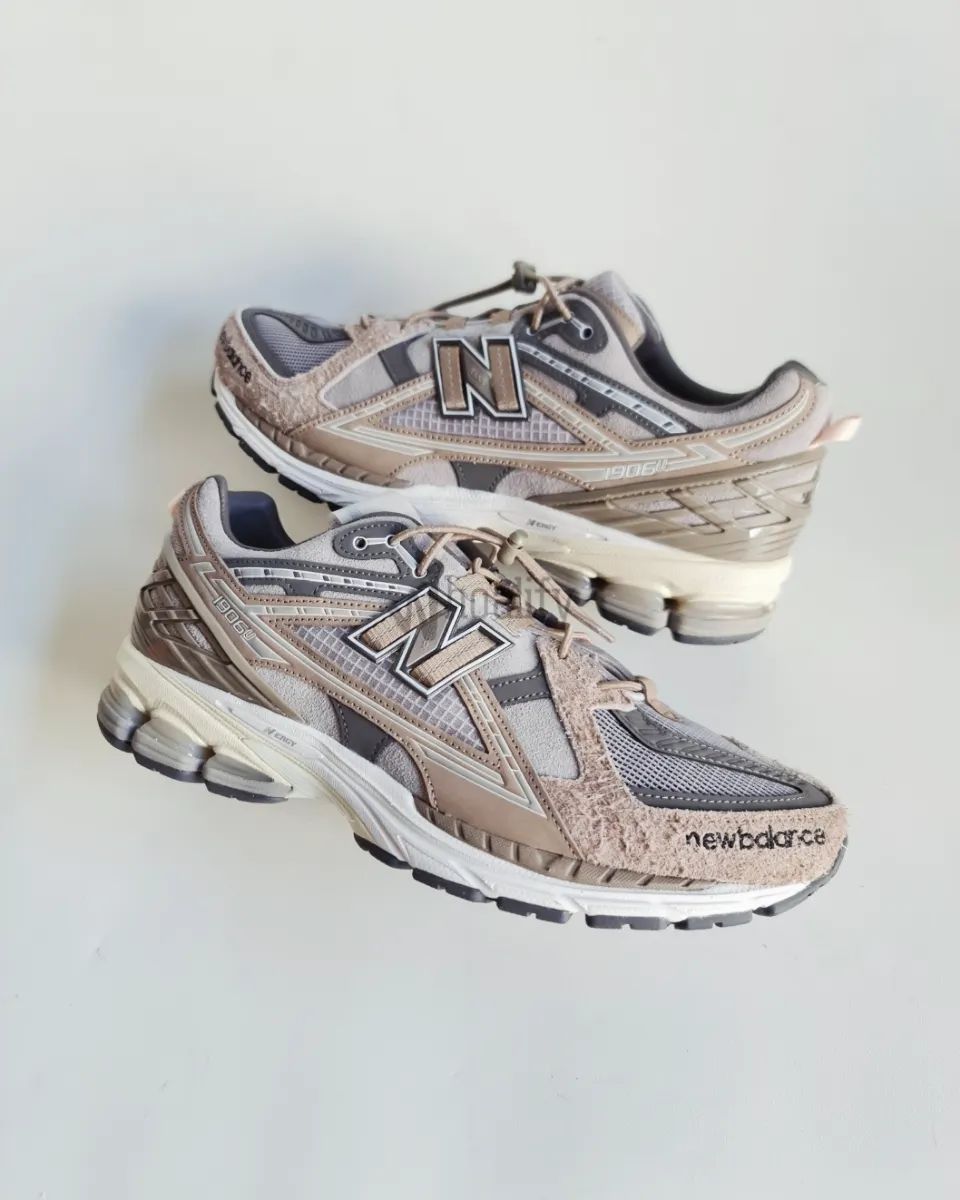 N.Hoolywood New Balance 1906U N.Hoolywood Invincible Moonrock Grey Size US 10.5 / EU 43-44 - 1 Thumbnail