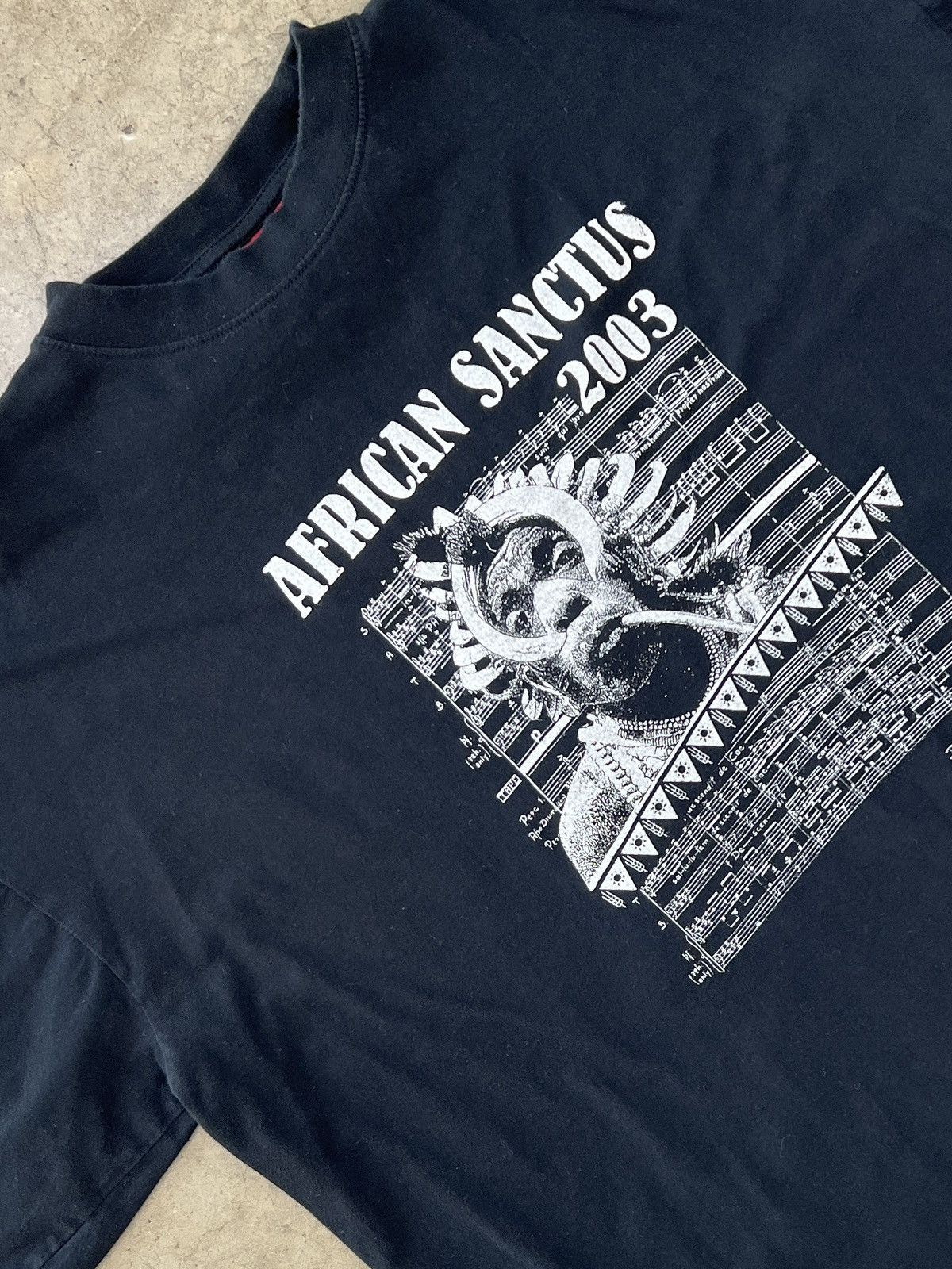 Vintage Vintage 2003 Y2K African Sanctus Clique Tee XXL Size US XXL / EU 58 / 5 - 1 Thumbnail