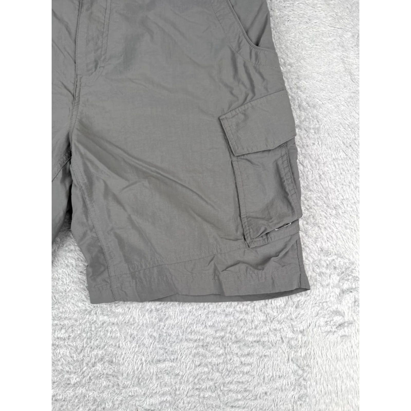 Vintage REI Men Cargo Shorts XL Gray 100% Nylon Lightweight Pockets Quick Dry Belted 40x9 Casual Travel Summer Fall Spring Vintage: No Size US 36 / EU 52 - 2 Thumbnail