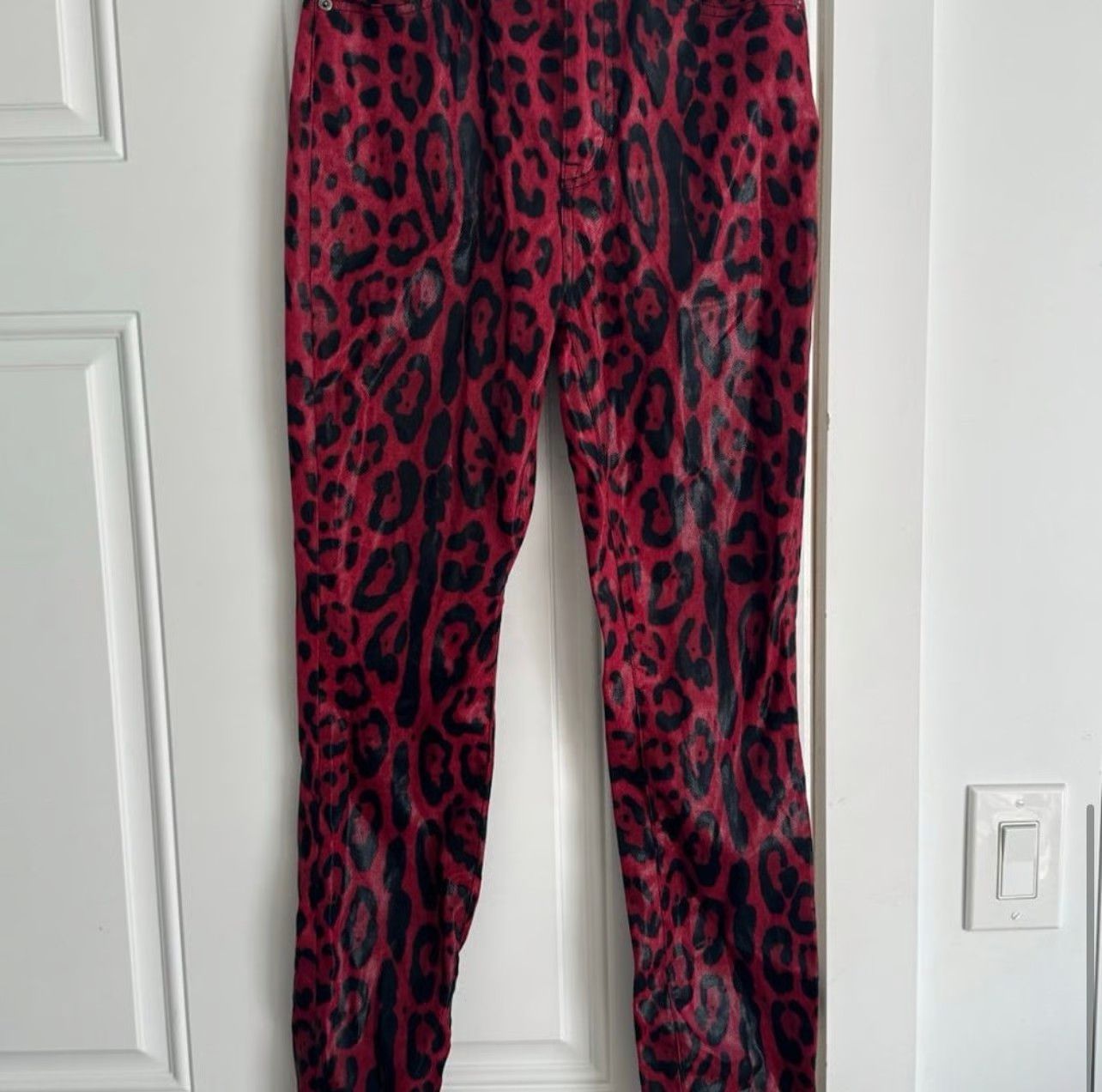 Dolce & Gabbana o1y0825 Denim Pant in Red/Black Size 26" / US 2 / IT 38 - 2 Thumbnail