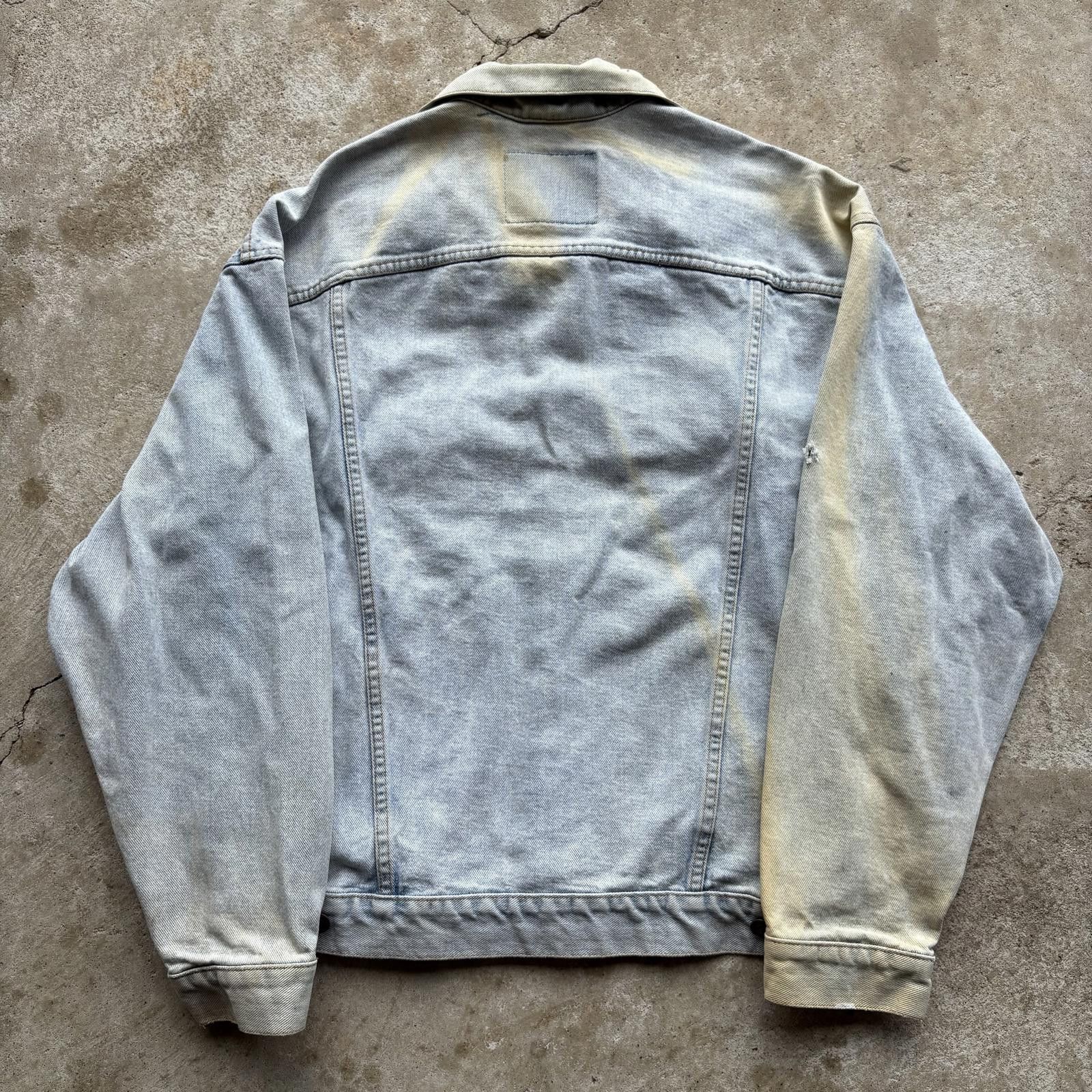 Levi's × Vintage Vintage 80s 90s Levi’s Light Wash Distressed Denim Jacket Size US L / EU 52-54 / 3 - 5 Thumbnail