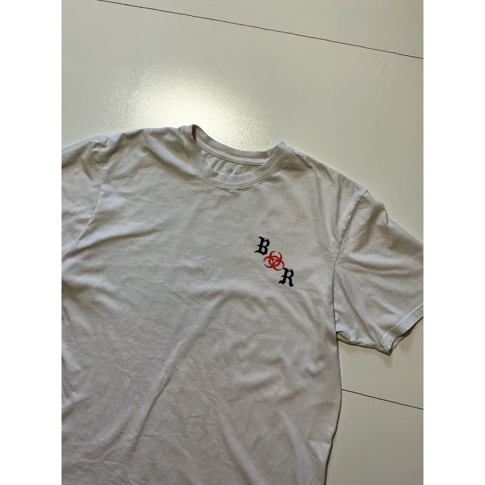 Born X Raised VINTAGE Born X Raised Los Angeles 2020 Quarantine Hazard White Graphic S/S T-Shirt L Mens Size US L / EU 52-54 / 3 - 4 Thumbnail