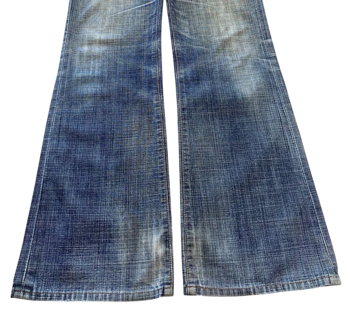 Edwin Edwin Faded Blue Wash Whiskered Style Flare Jeans Size US 30 / EU 46 - 5 Thumbnail