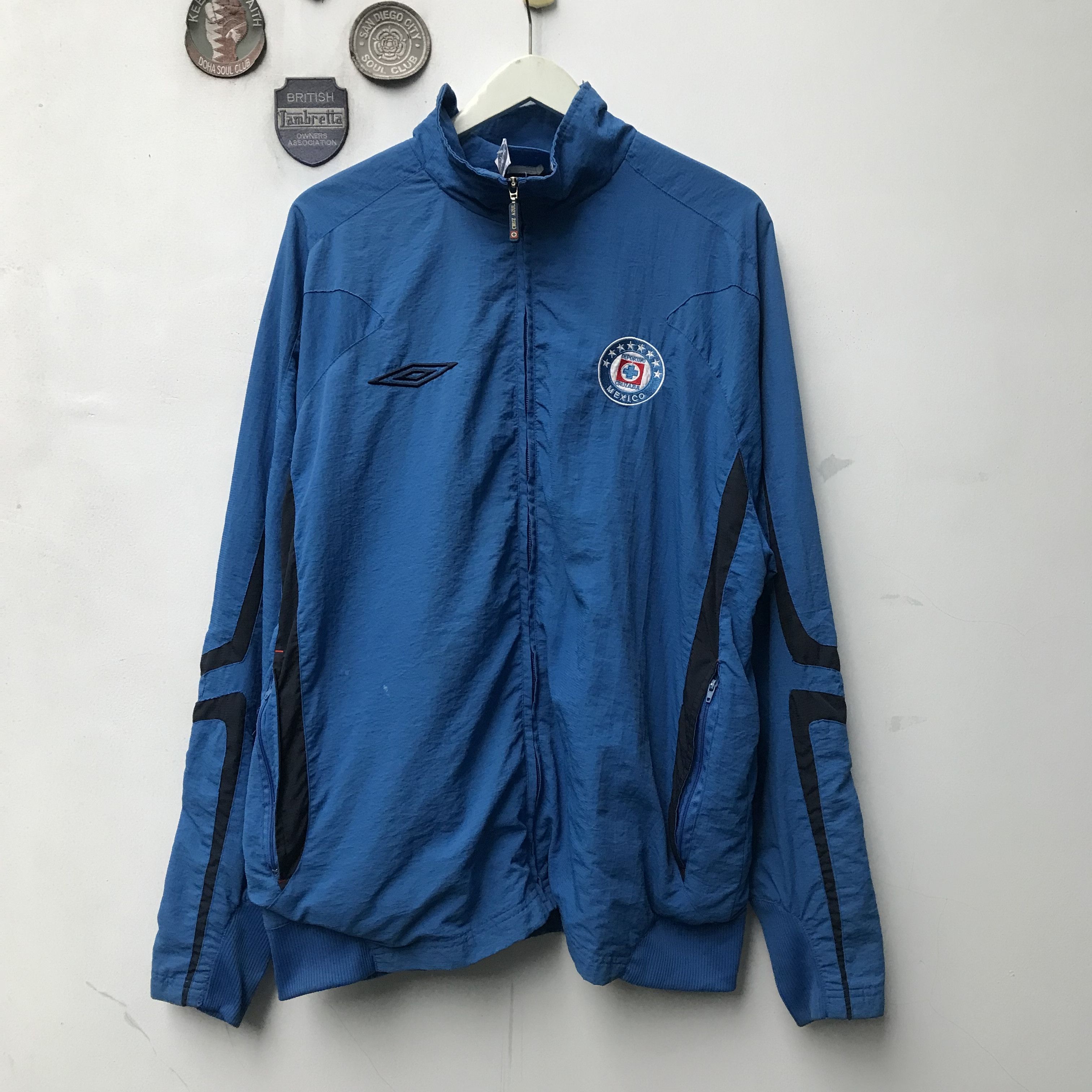 Umbro Vintage Umbro x deportivo Cruzazul mexico tracktop jacket Size US L / EU 52-54 / 3 - 1 Thumbnail
