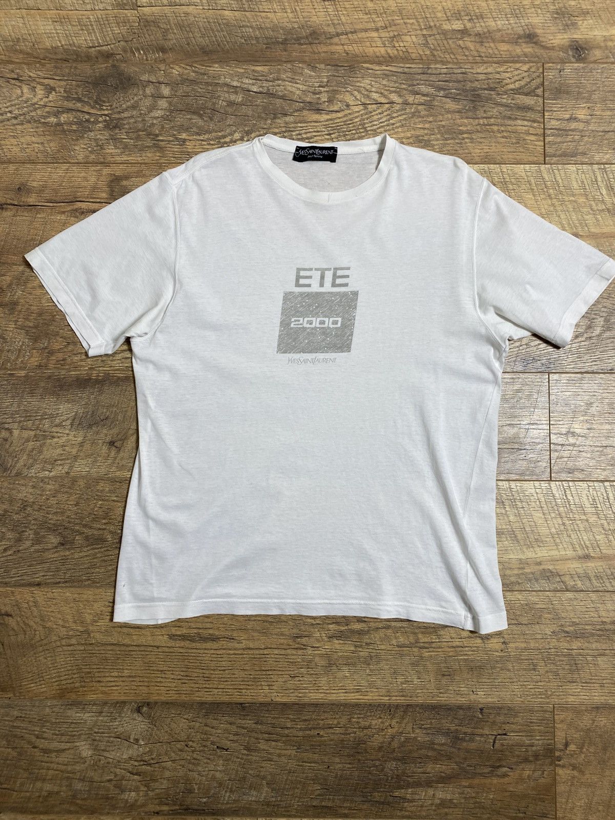 Yves Saint Laurent Vintage YSL Pour Homme ETE 2000 Graphic T-Shirt White Size US L / EU 52-54 / 3 - 1 Thumbnail