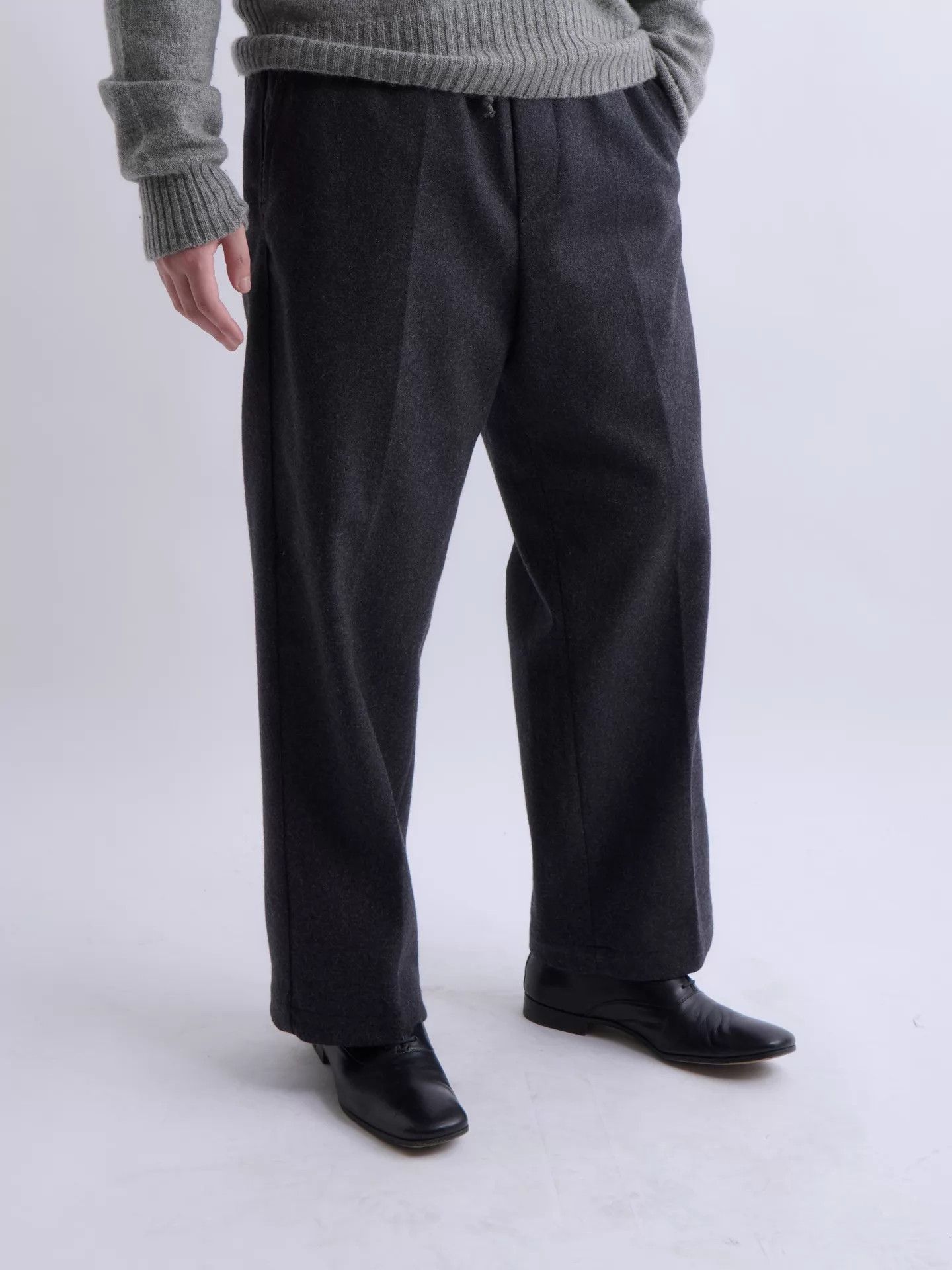 OAMC OAMC Dark Gray Wool Blend Drawstring Straight Trousers L Size US 34 / EU 50 - 2 Thumbnail