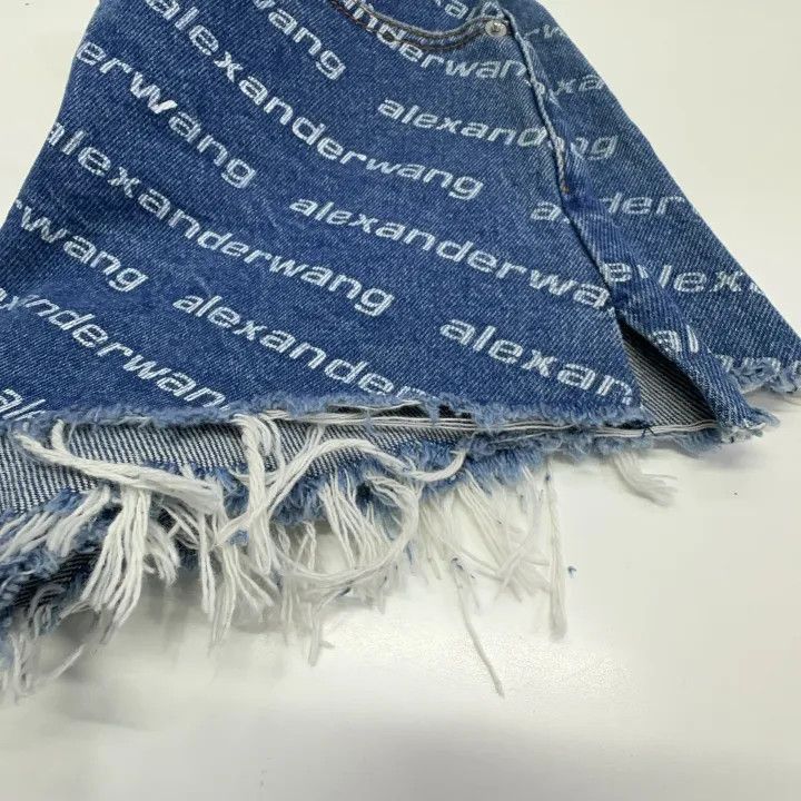 Alexander Wang Alexander Wang Logo Print Distressed Denim Shorts - Size 26" / US 2 / IT 38 - 8 Thumbnail