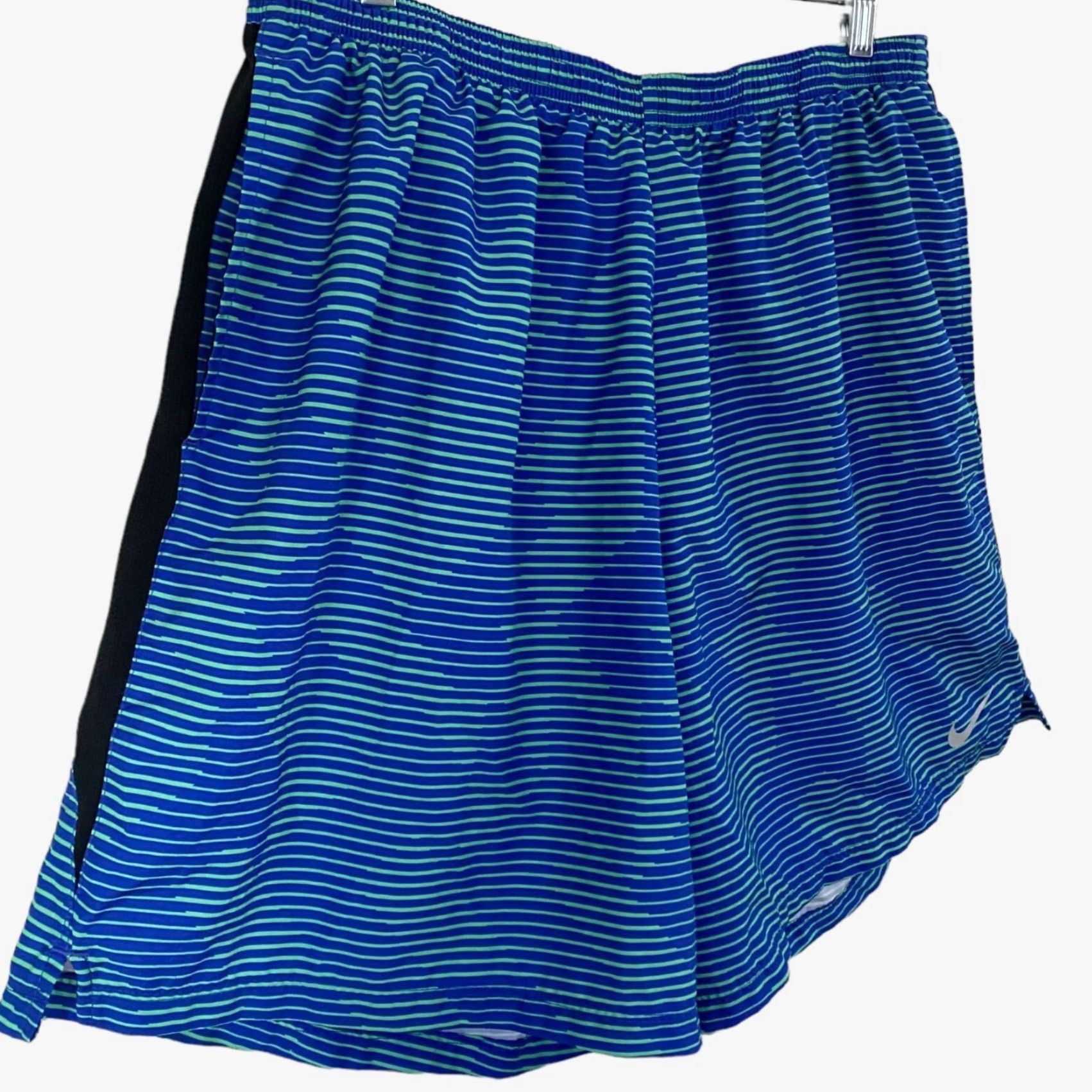 Nike VINTAGE Nike Dri-Fi Challenger Striped 7'' Running Short Blue Mens 2XL Lined Active Wear Size US 39 - 2 Thumbnail