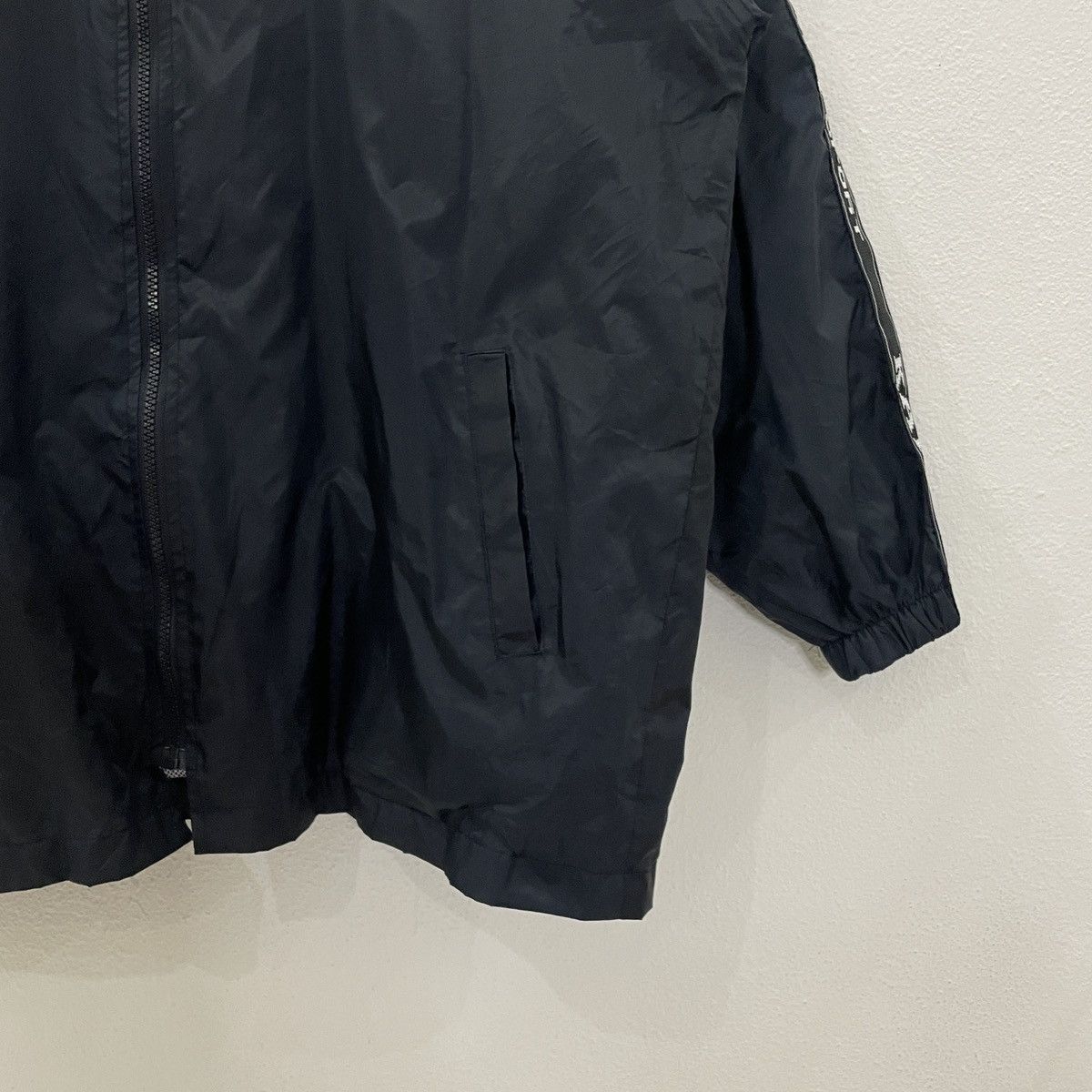 Karl Kani Vintage Karl Kani Sports Windbraker Jacket Size US XL / EU 56 / 4 - 8 Thumbnail