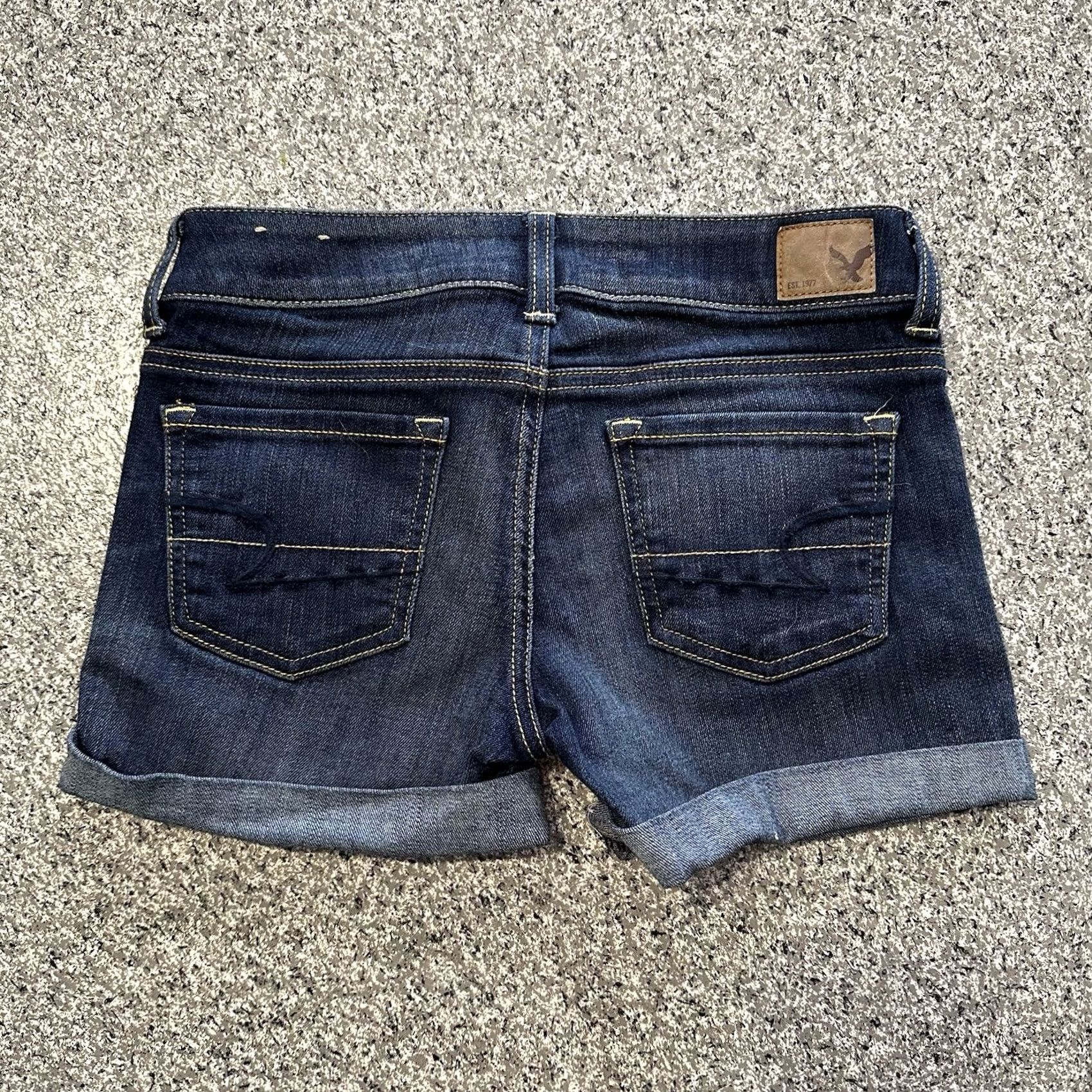 American Eagle Outfitters VINTAGE American Eagle Shorts Womens 0 27x3 Midi Denim AE Super Stretch Denim Size 27" / US 4 / IT 40 - 2 Thumbnail