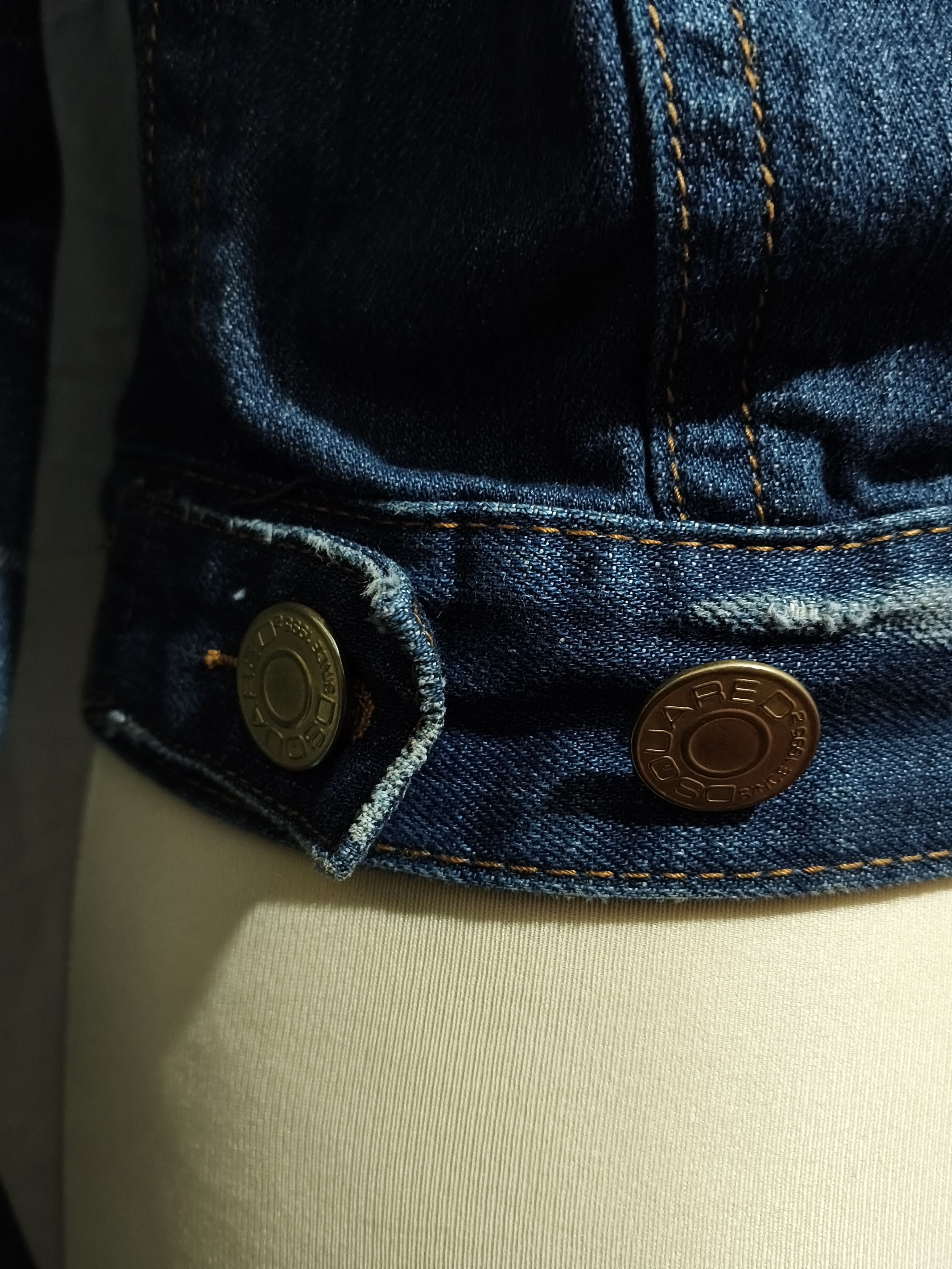 Dsquared2 Y2K DSQUARED2 Canadian Patch Distressed Denim Trucker Jacket Size XS / US 0-2 / IT 36-38 - 10 Thumbnail