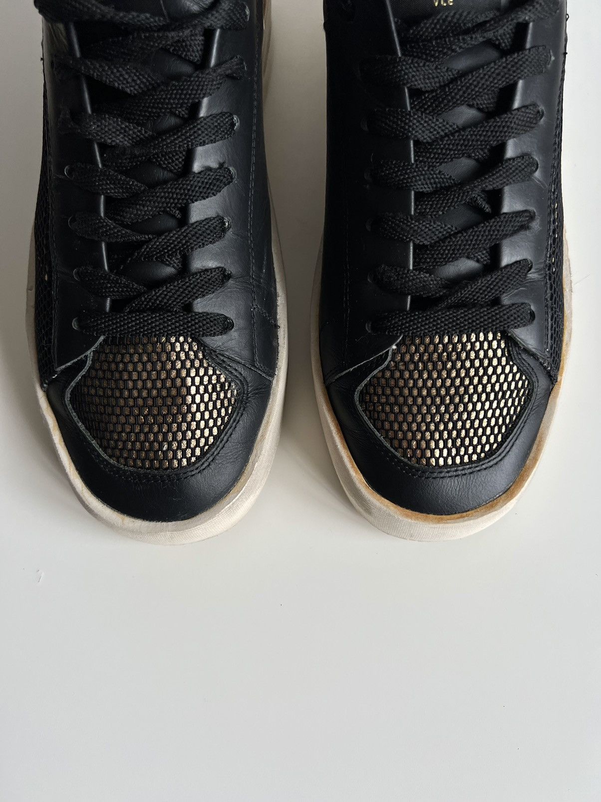 Golden Goose Golden Goose Stardan Black Leather/Mesh Gold Sneakers Size US 8 / IT 38 - 4 Thumbnail