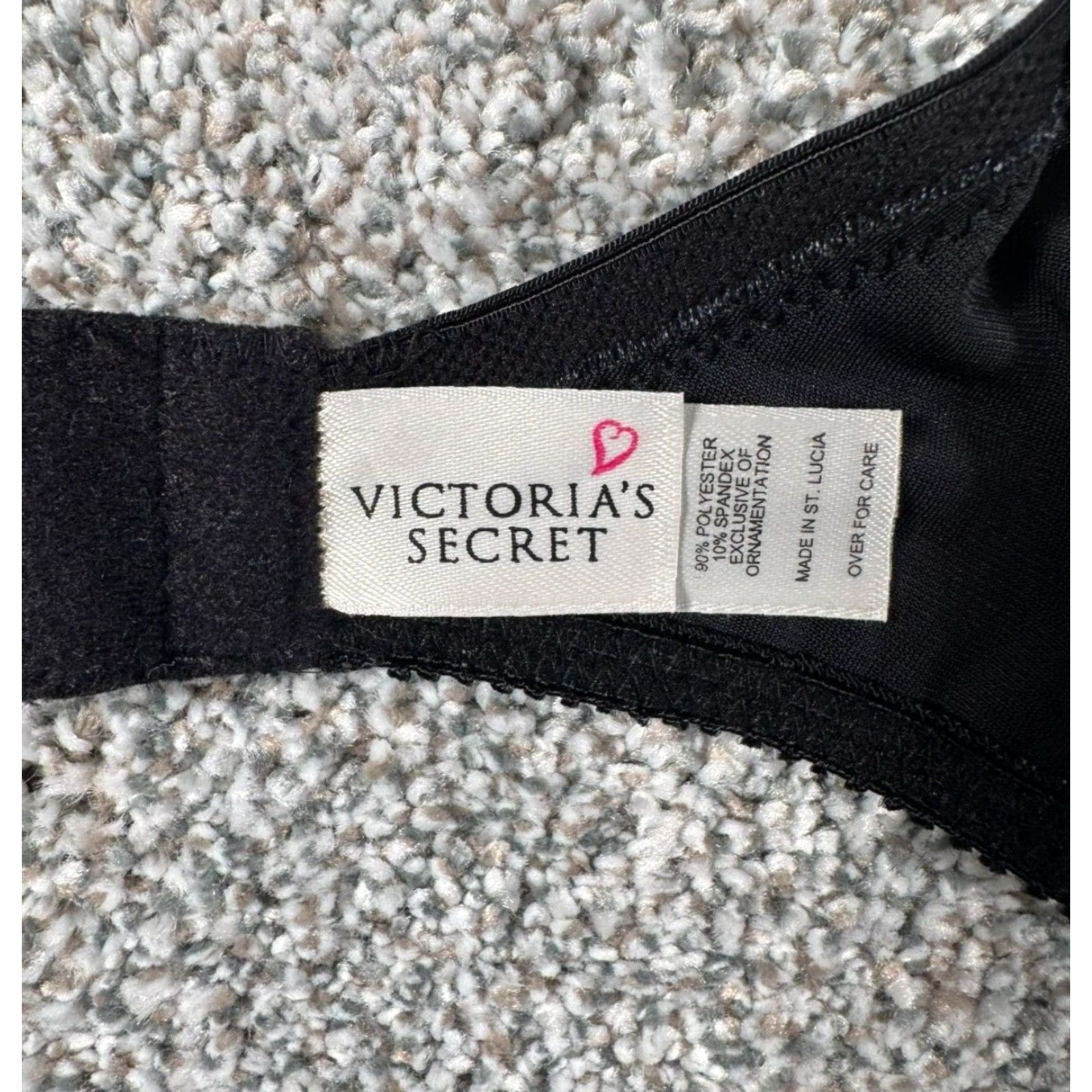 Victoria's Secret Viktoria’s Secret Velvet Bra 36B Underwire Victoria’s Secret Bra 90s Y2K Vintage Goth Romantic Black Velvet Bra Women Size ONE SIZE - 5 Thumbnail
