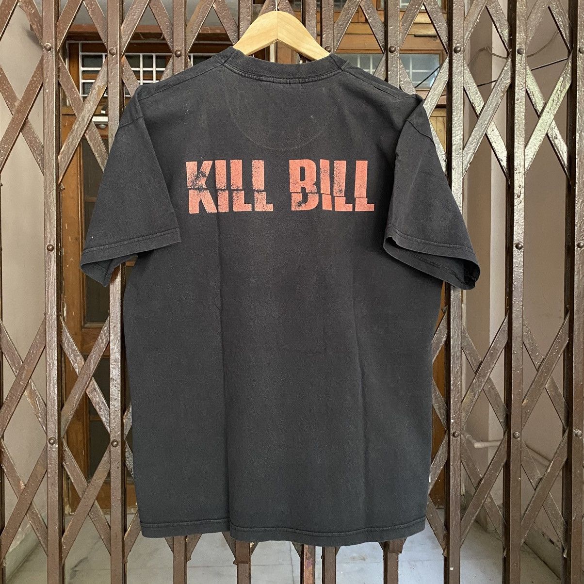 Fruit Of The Loom Vintage 2003 Fruit of the Loom Kill Bill T shirt Size US L / EU 52-54 / 3 - 3 Thumbnail